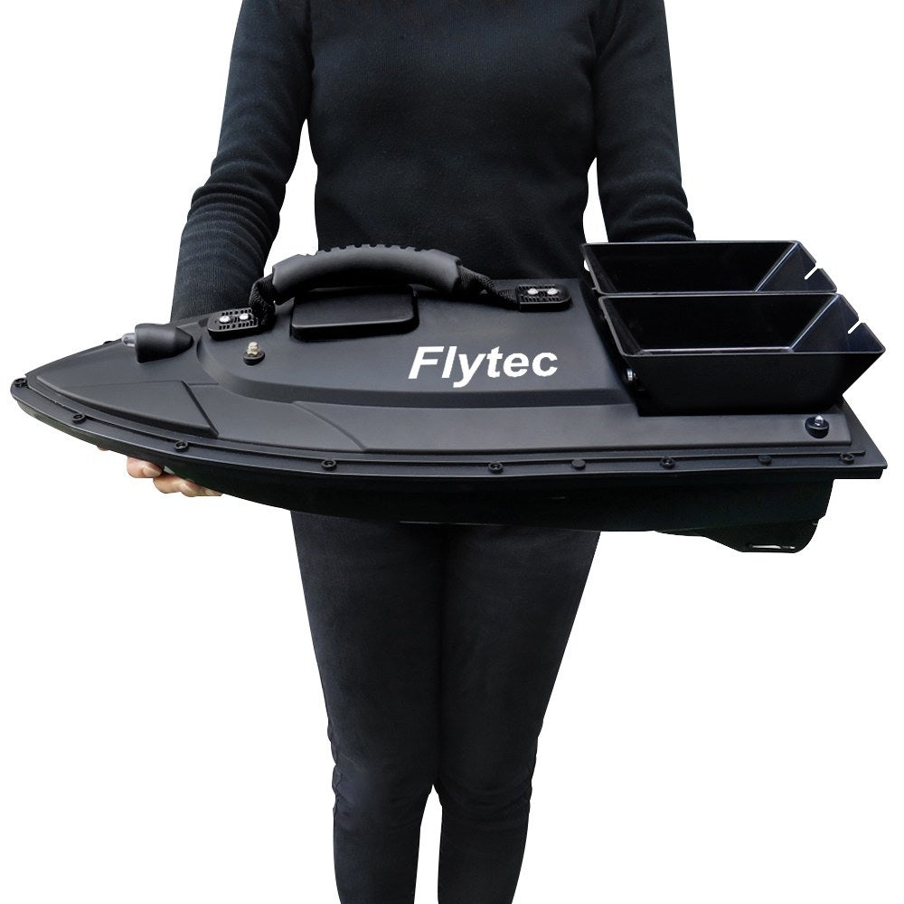 BAIT BOAT FLYTEC 2 BATTERIES!!! + BAG!!! Manufacturer code FLYTEC-2011-5-12000
