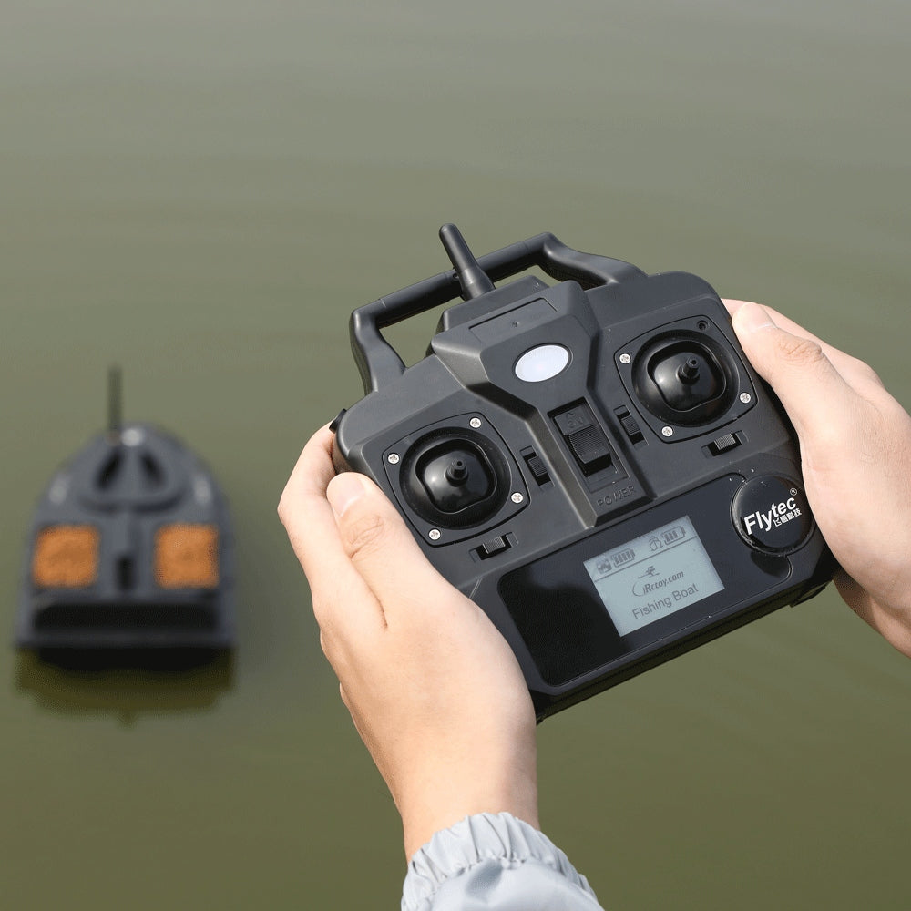 BAIT BOAT FLYTEC V700 Fishing Boat 500m BATTERY 12000mAh LED 6 km/h Weight 2000 g