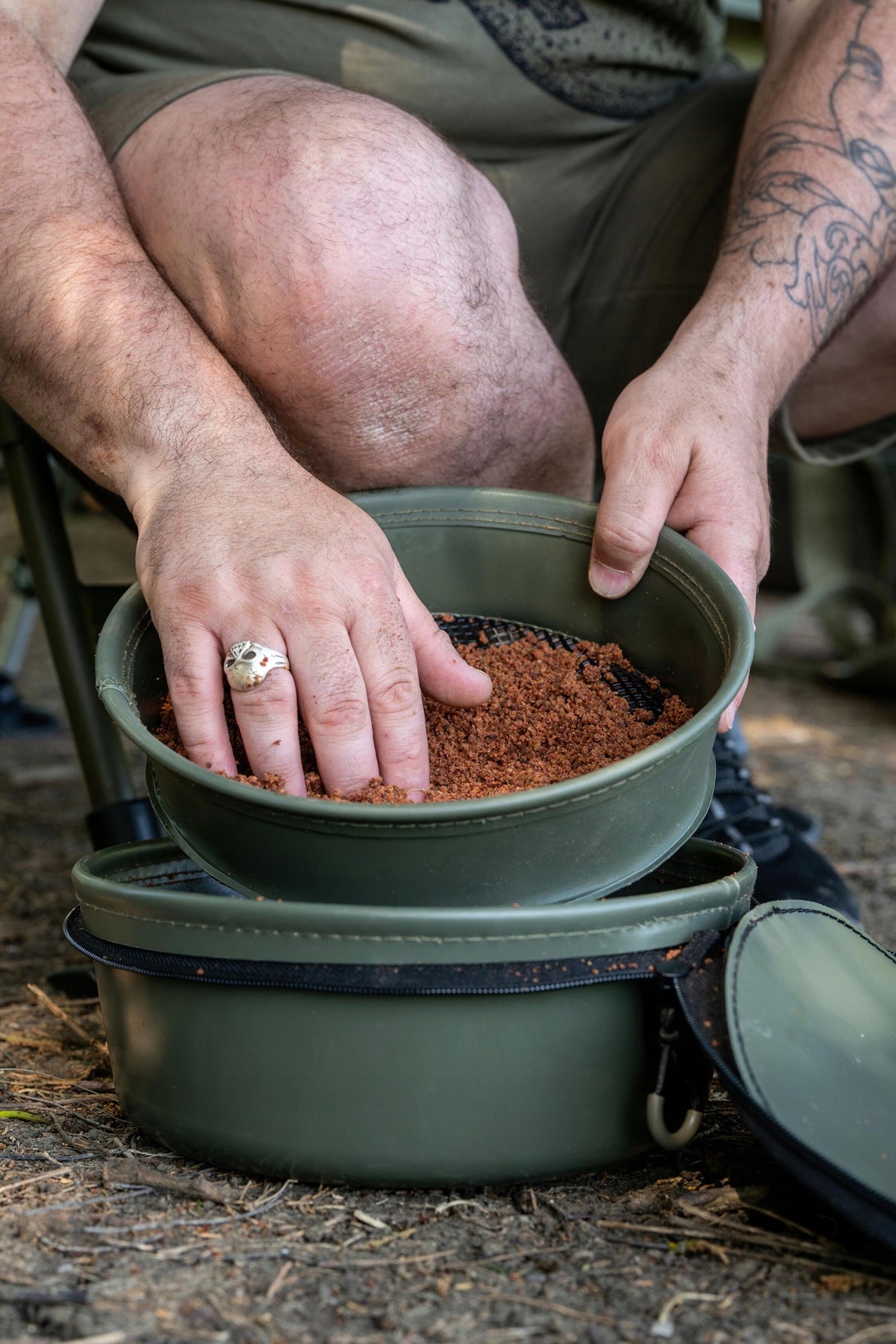BAIT BOWL KORUM EVA SOLID WITH SIEVE 26x11cm Brand Korum
