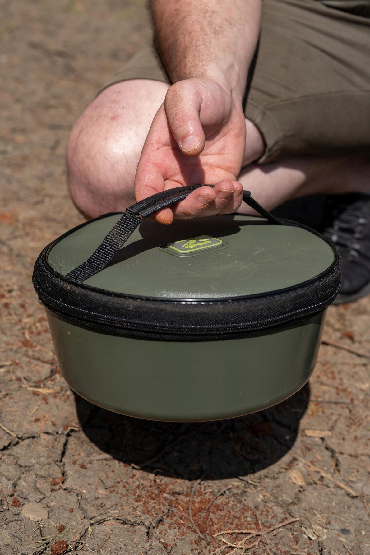 BAIT BOWL KORUM EVA SOLID WITH SIEVE 26x11cm Kind bag