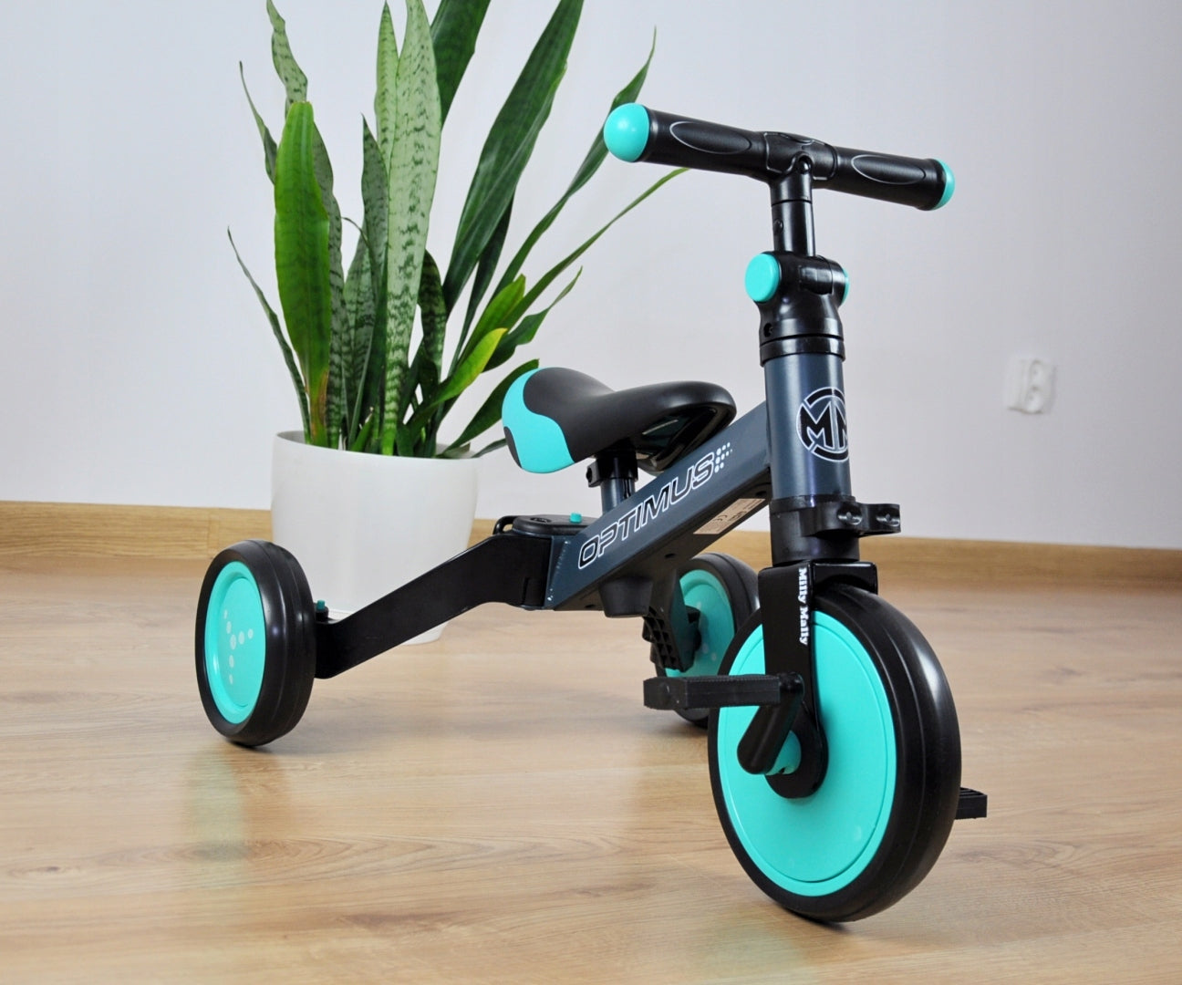 BALANCE BIKE 3in1 tricycle for 1 2 3 year old 3in1 bike Color black blue