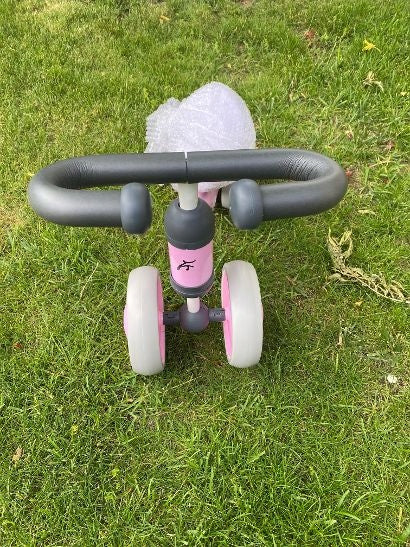 BALANCE BIKE FOR CHILDREN 1-3 YEARS OLD THREE COLORS ROSE-BLUE-GREEN Height 0.78–0.98 cm