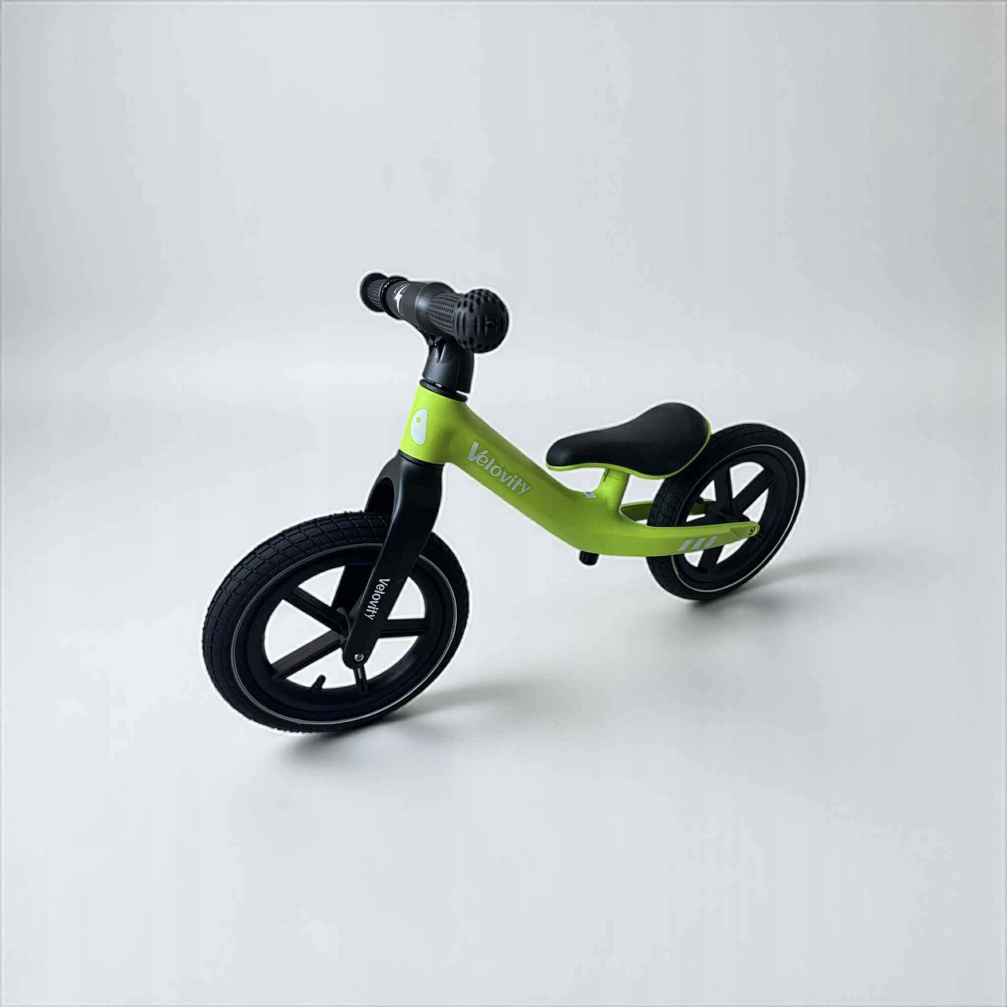 BALANCE BIKE LIGHT/ PUMPED WHEELS/ LIME Packaging status original