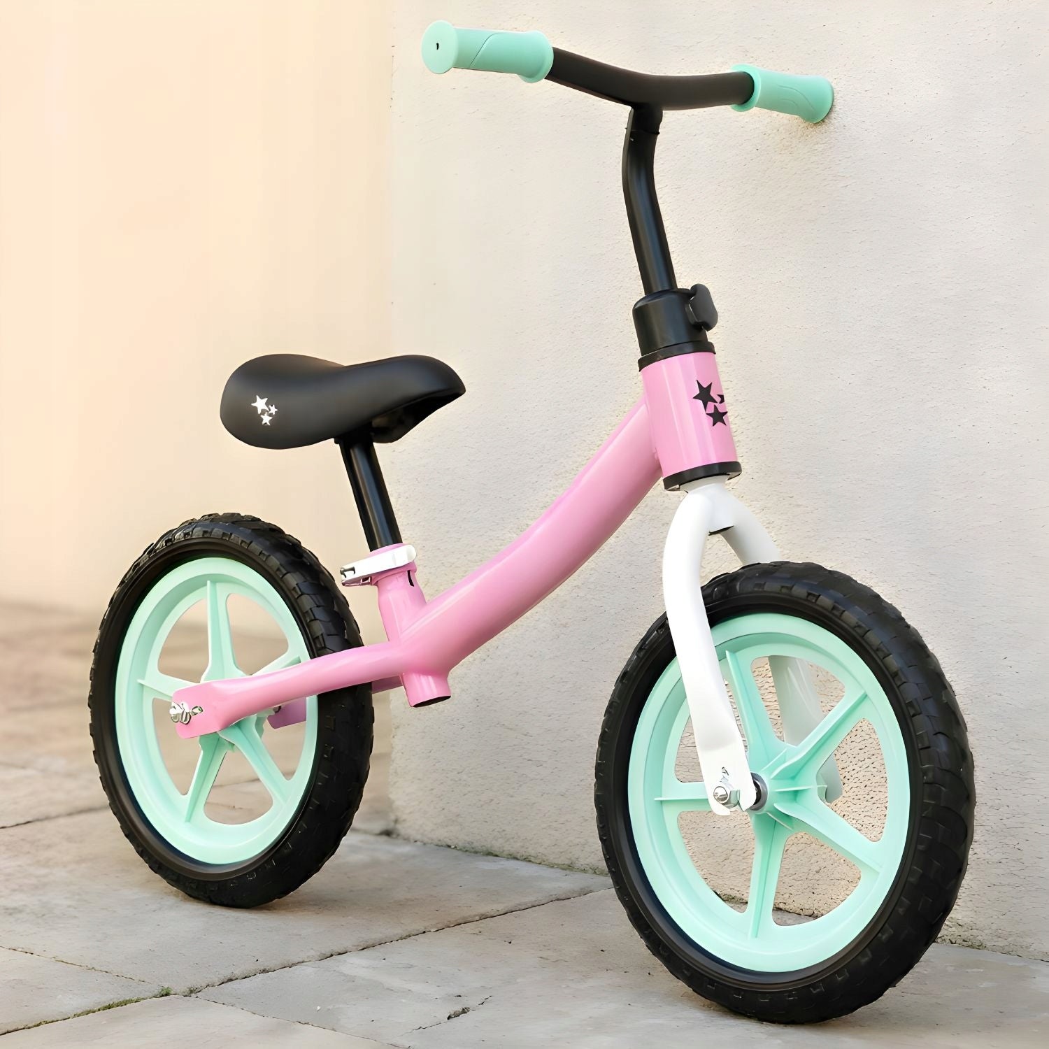 BALANCE BIKE for 2 - 3 year old CHILDREN'S BIKE 12 INCHES LIGHT 1,8KG + HELMET Height 80–108 cm