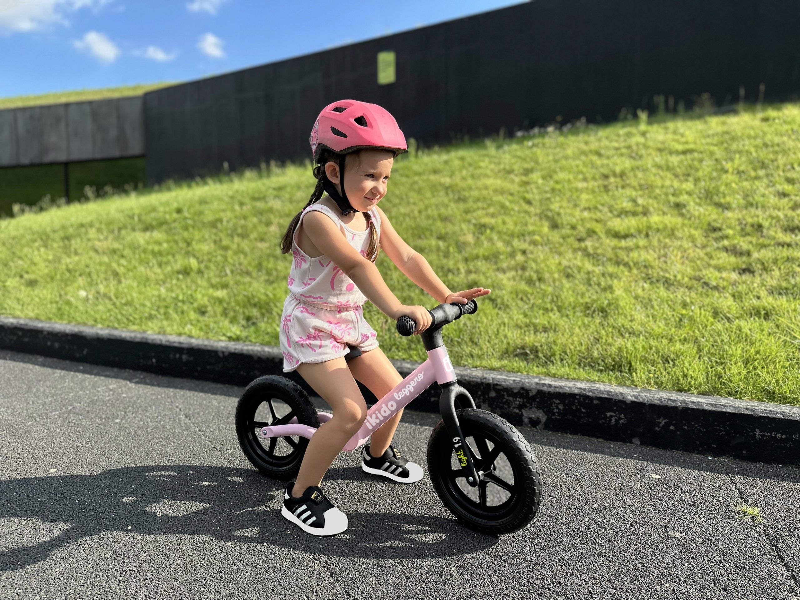 BALANCE BIKE iKido 1.9KG Bike Children's bicycles 3 years FOR GIRLS Kid's age 2＋ years