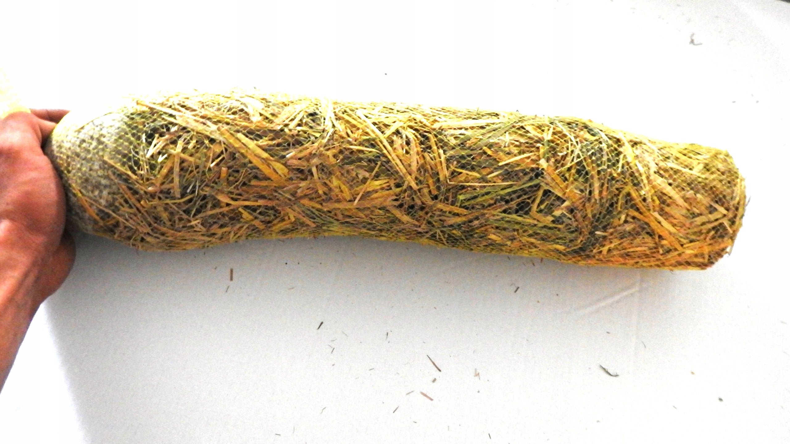 BARLEY STRAW -4 PCS NATURAL ANTIALGAE FOR POND MESH PACKED IN MESH Type other