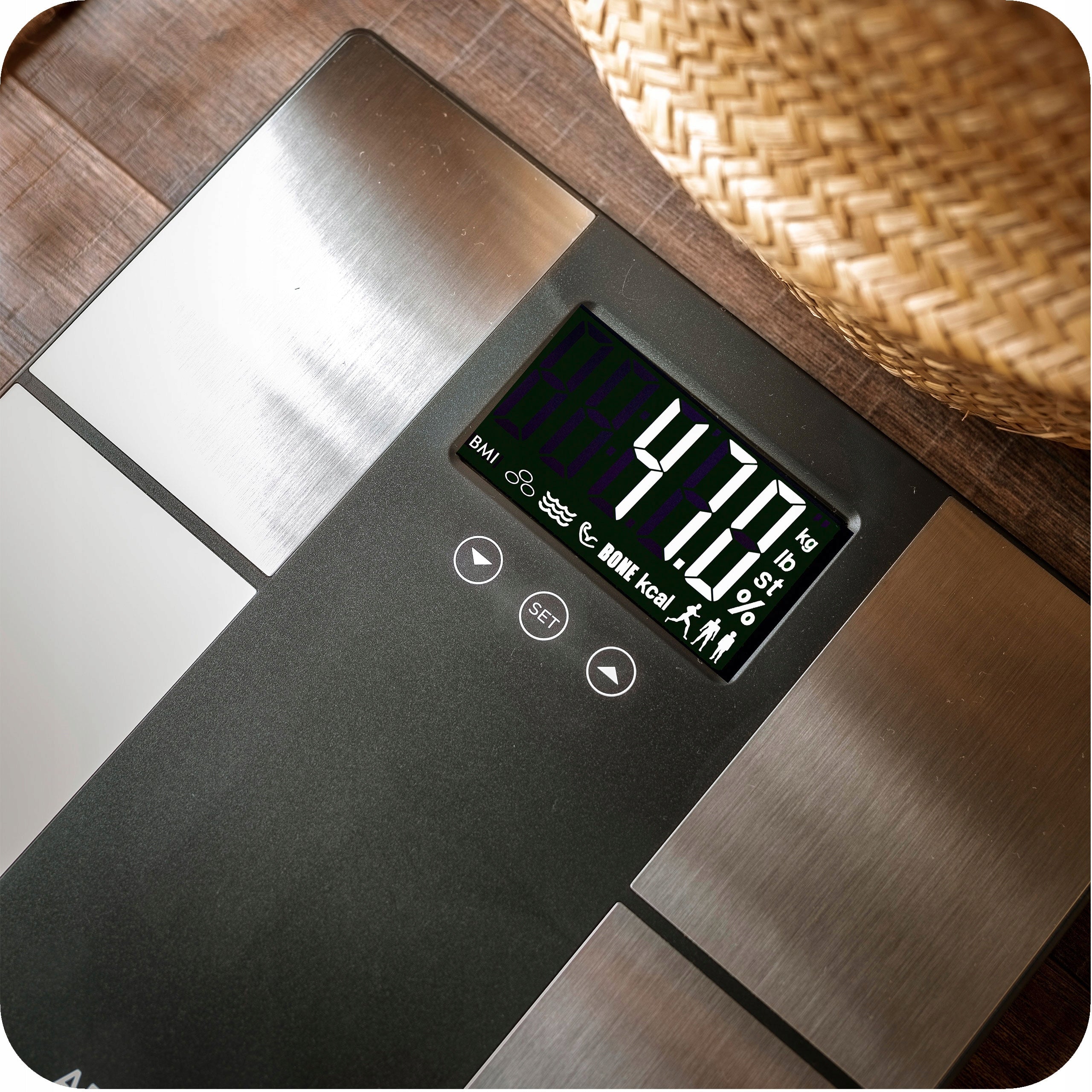 BATHROOM SCALE ANALYTICAL FAT MEASUREMENT 225kg Brand ADLER