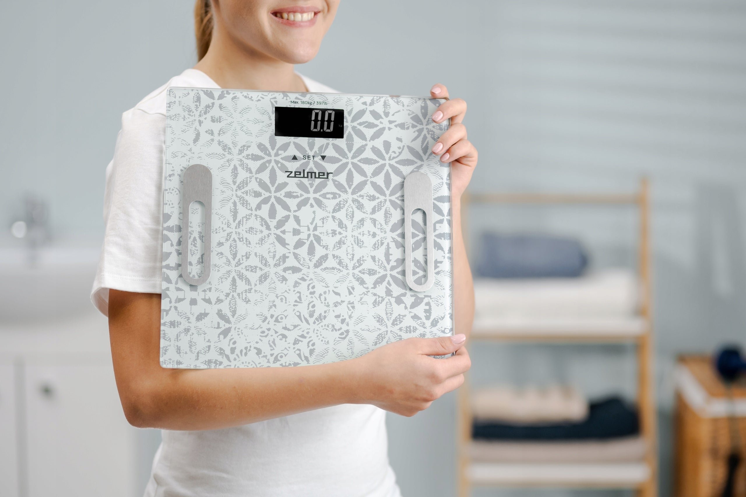 BATHROOM SCALE ZELMER ELECTRONIC GLASS ANALYTICAL BODY MEASUREMENT 180KG Packaging status original