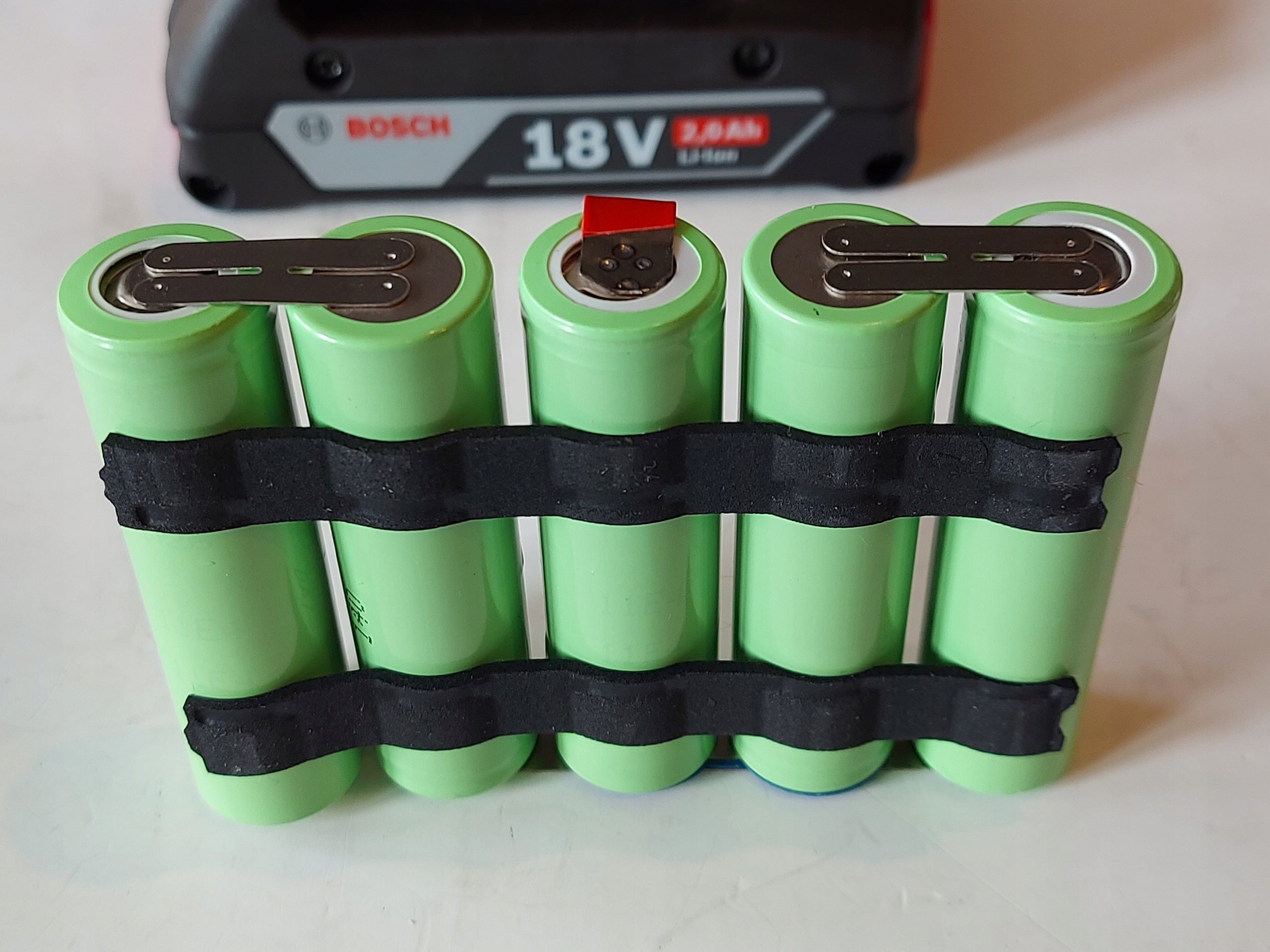 BATTERY CARTRIDGE BOSCH GBA 18V 1,5Ah for self-replacement NEW Brand Bosch