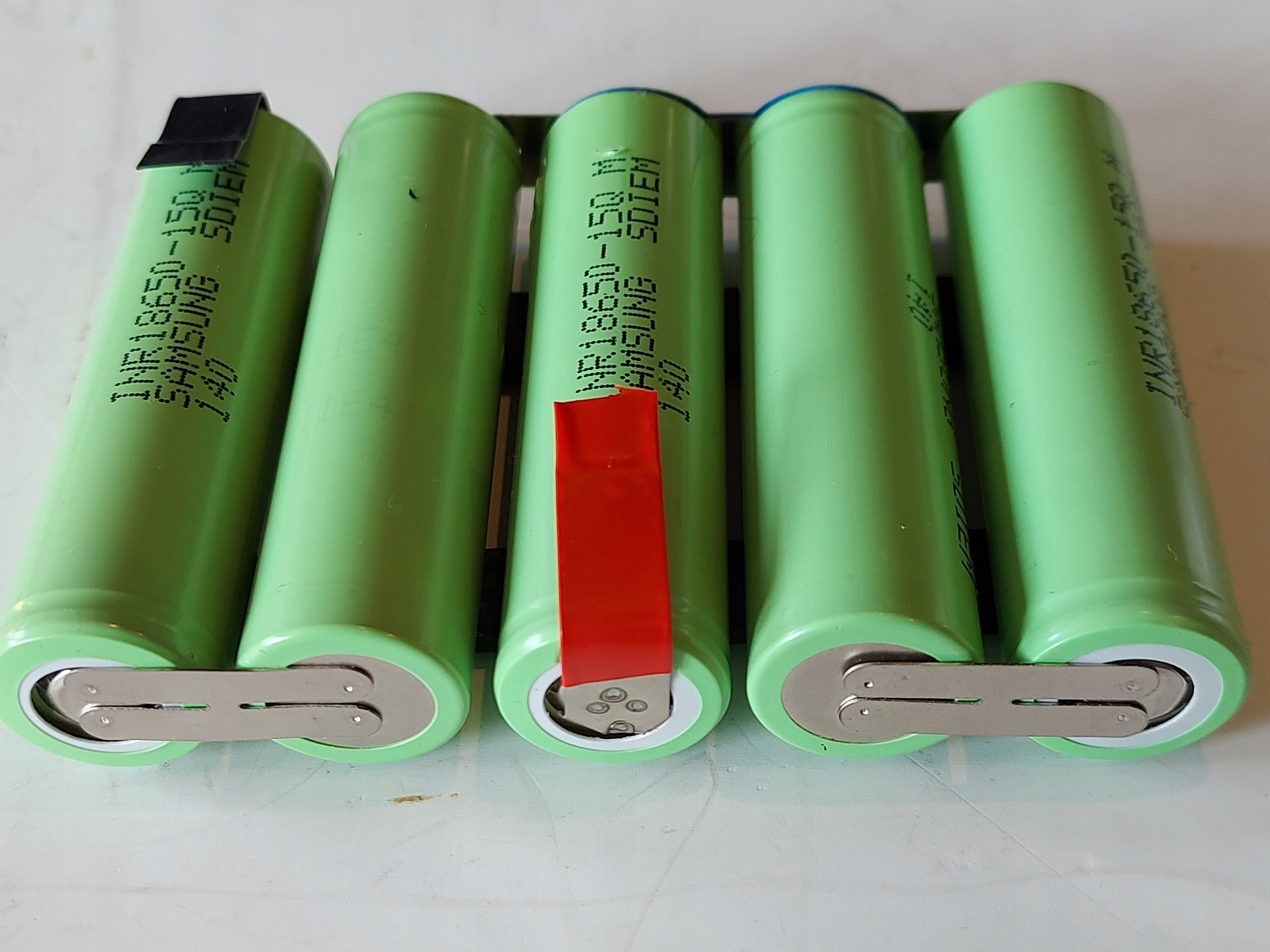 BATTERY CARTRIDGE BOSCH GBA 18V 1,5Ah for self-replacement NEW Manufacturer code 1600Z00035