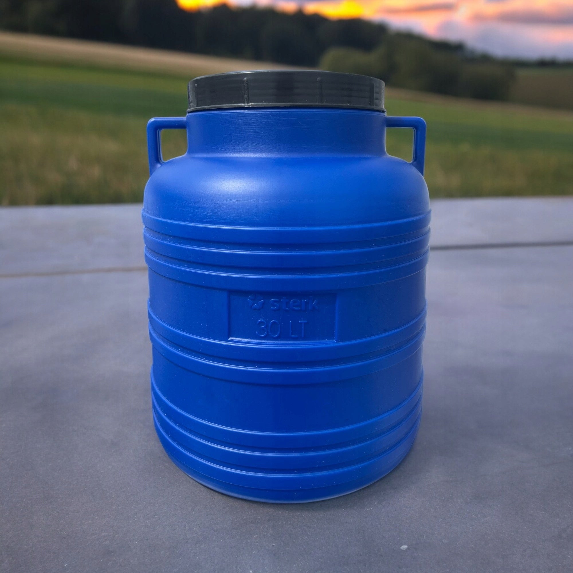 Sterk plastikinė statinė, 40 L