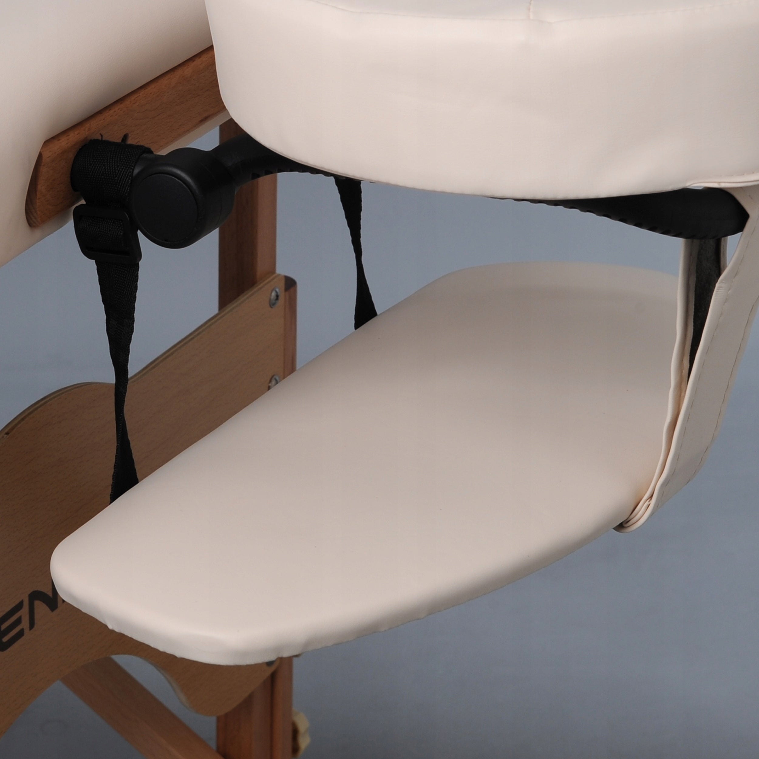 BED MASSAGE TABLE FOLDING WOODEN 2 SEGMENTS Eden Manufacturer of a medical device AVENO LIFE