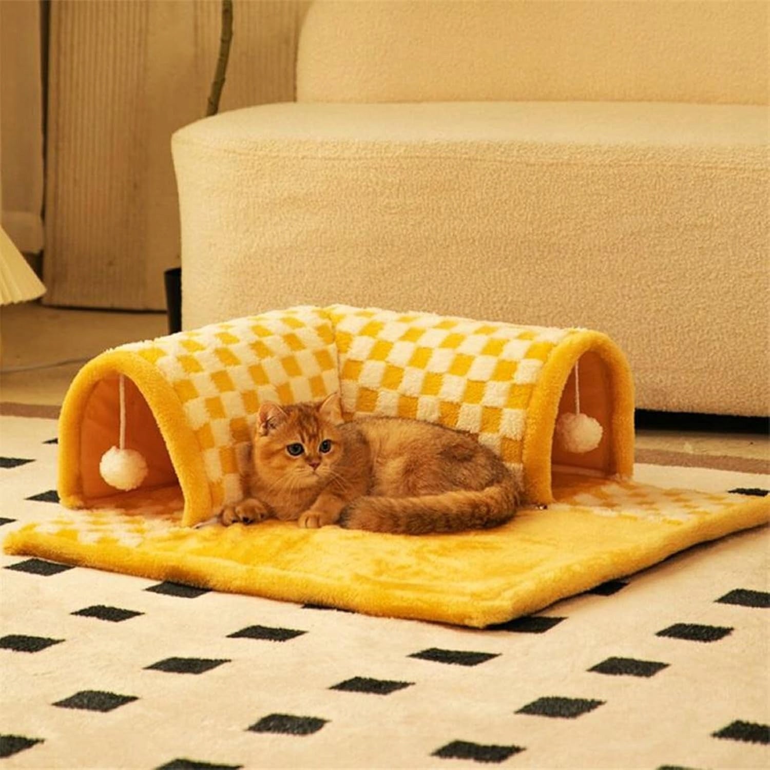 BED TUNNEL MAT FOR CAT DOG RABBIT RODENTS SOFT POMPOMS L Manufacturer code LEG-TUNEL-01-LN