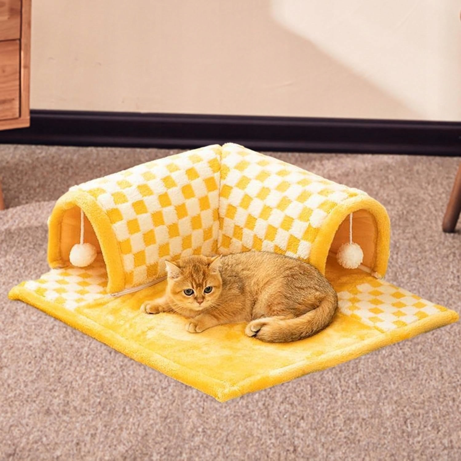 BED TUNNEL MAT FOR CAT DOG RABBIT RODENTS SOFT POMPOMS L Product width 60 cm
