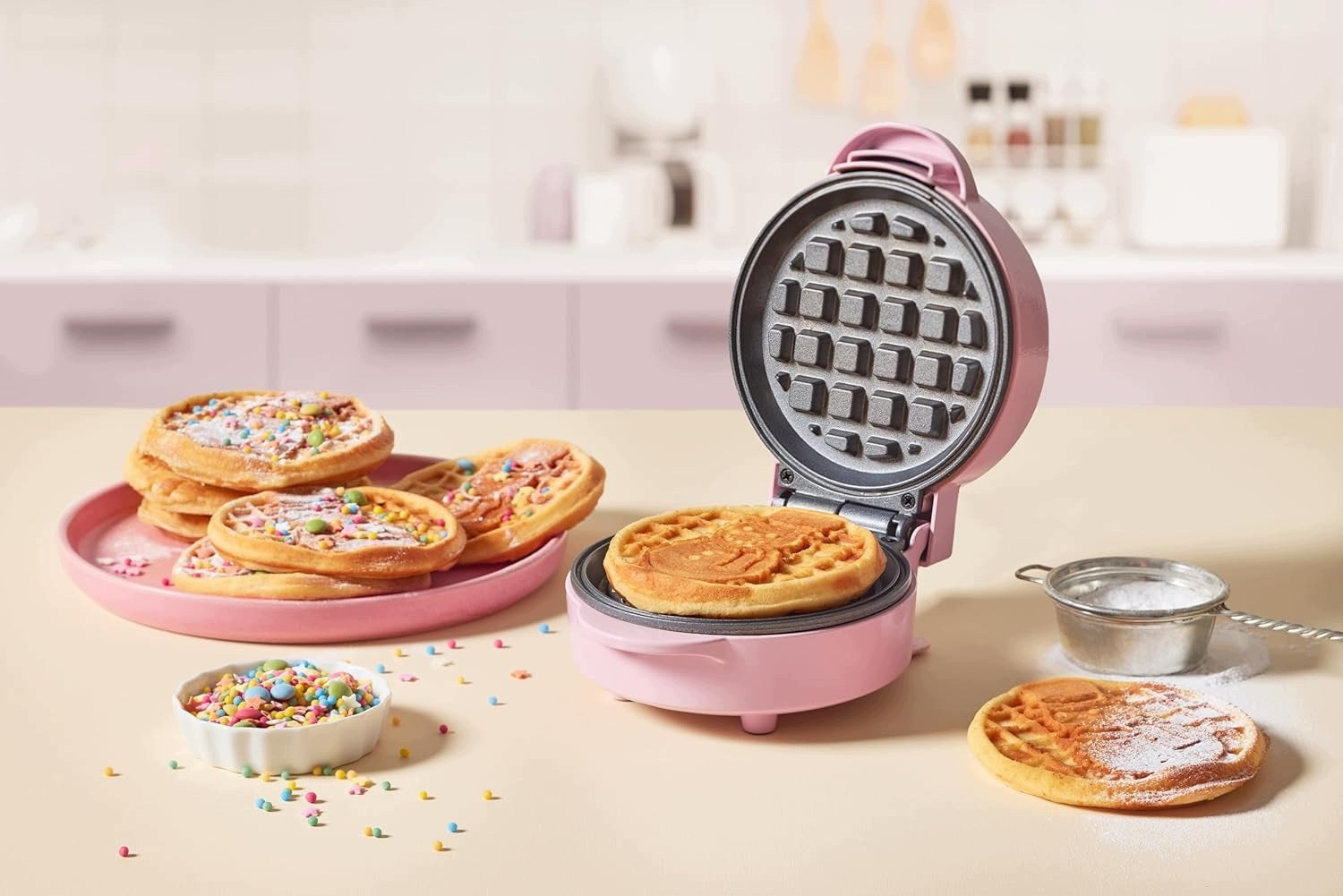 BESTRON MINI WAFFLE IRON 550W SNOWMAN PATTERN ANTI-STICK COATING PINK Packaging status original