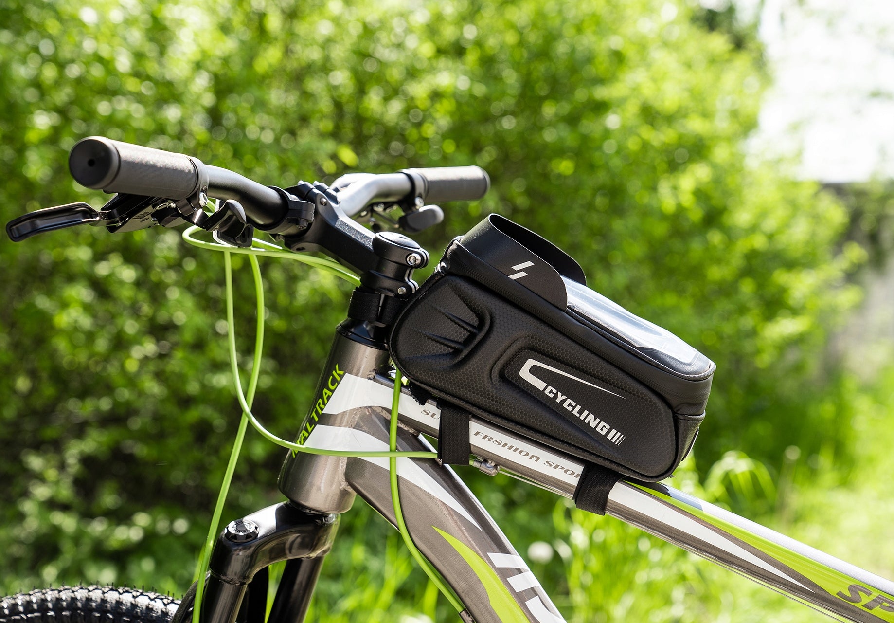 BICYCLE BAG FOR KEYS WALLET PHONE 17X9CM 9,5" WATERPROOF POUCH 1,7L Color black