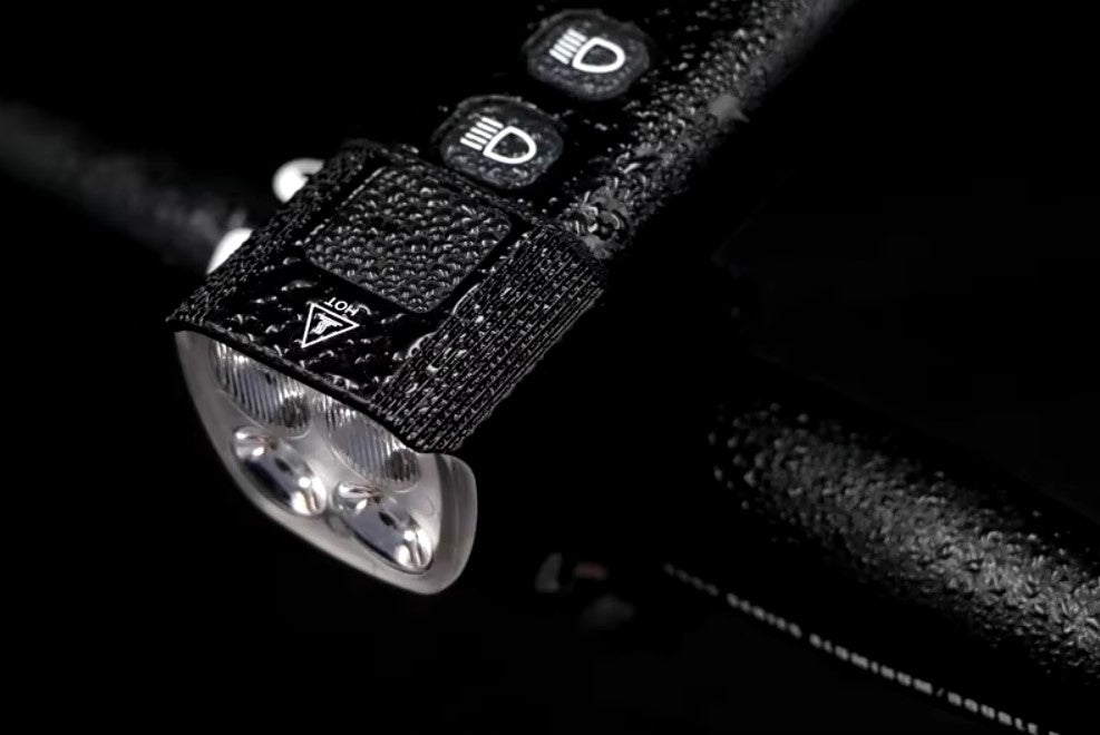 BICYCLE LAMP FRONT 1600lm WITH CHARGING CABLE WATERPROOF USB 6400mAh Kind front-facing