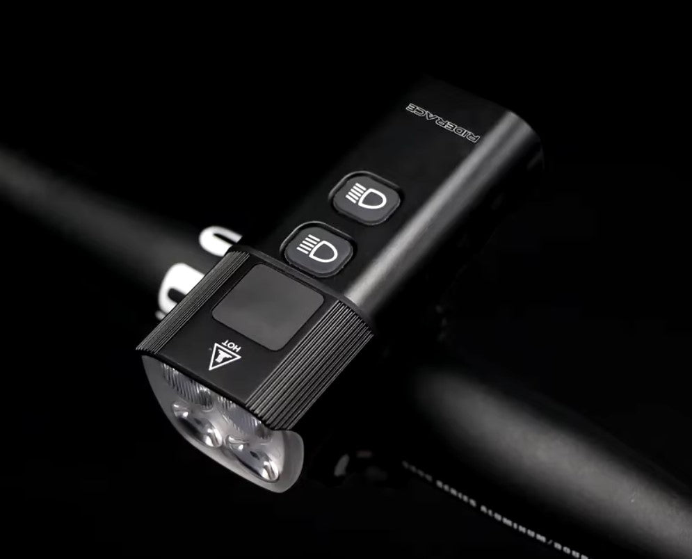 BICYCLE LAMP FRONT 1600lm WITH CHARGING CABLE WATERPROOF USB 6400mAh Manufacturer code PBS11690
