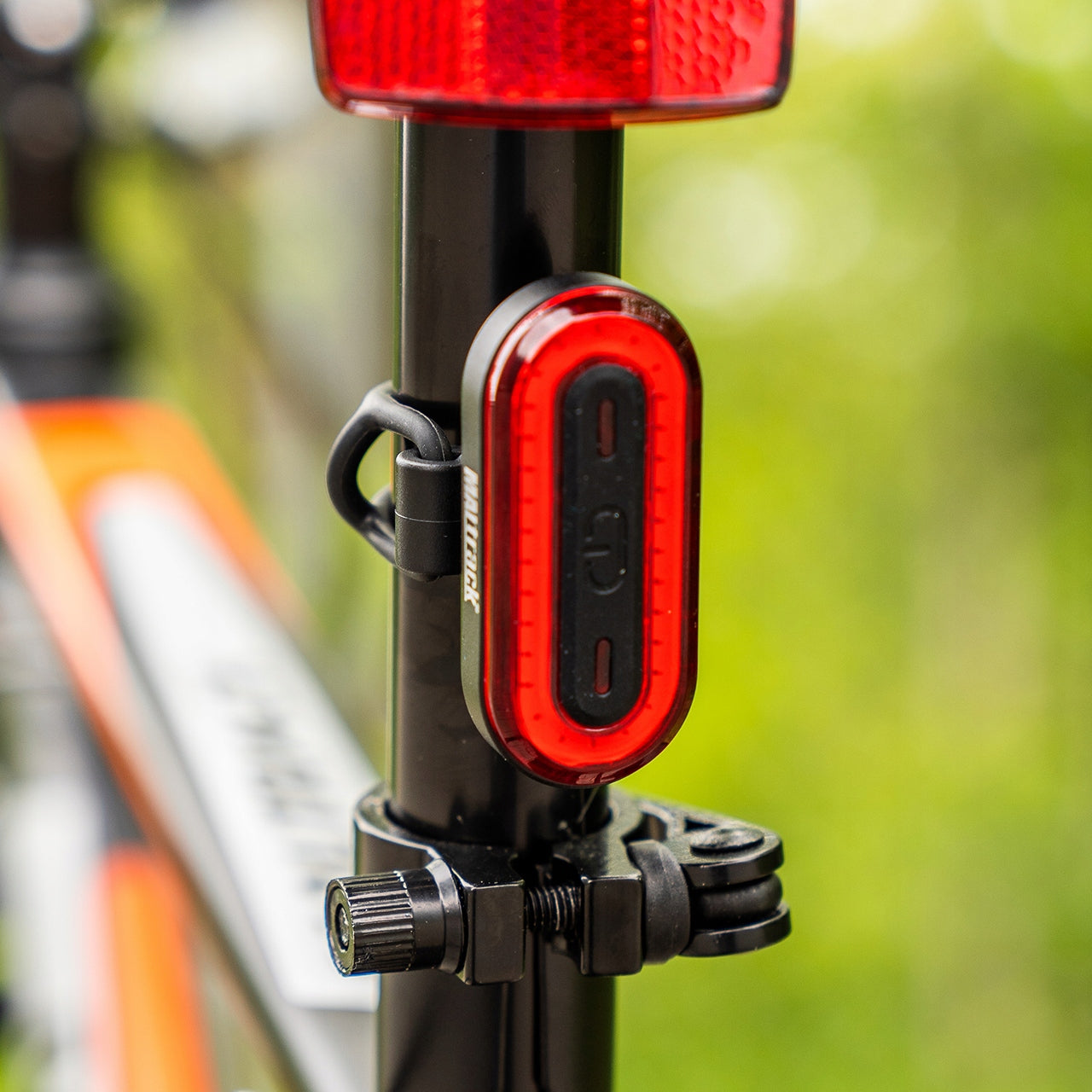 BICYCLE LIGHT FOR BIKE LED USB WATERPROOF USB BATTERY FOR REAR 100LM Color red
