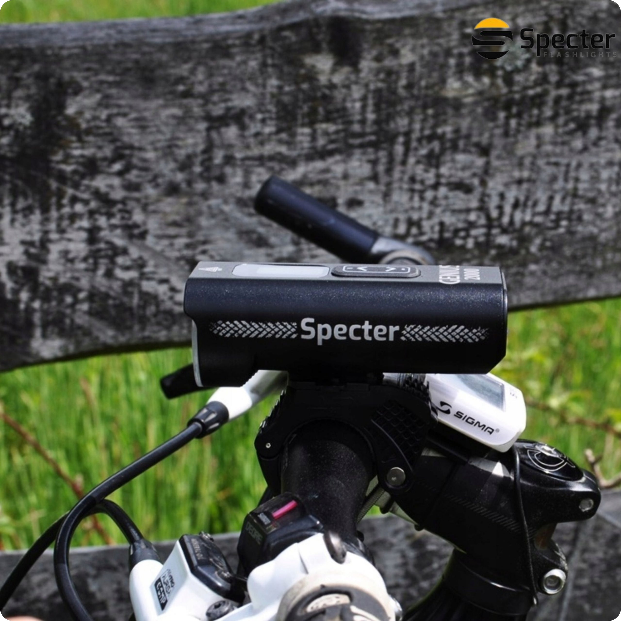BICYCLE LIGHT Front LED USB C 2000lm with powerbank function for IPX5 bike Manufacturer code SPECTER GENIUS 2000 LAMPKA LED 2000LM USB C
