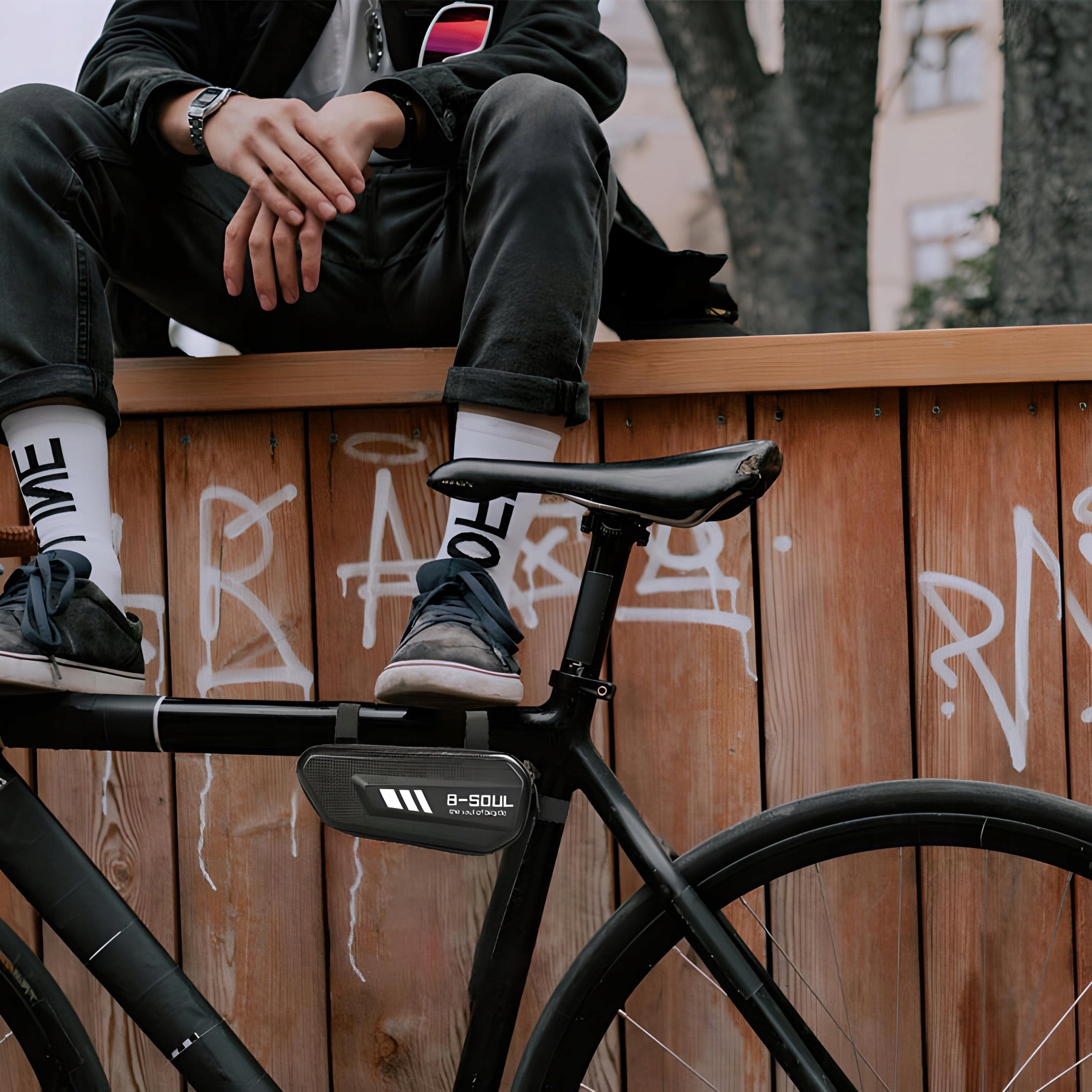 BICYCLE POUCH BAG FOR PHONE HOLDER WATERPROOF ROOMY STIFFENED XXL Manufacturer code 5904806160010