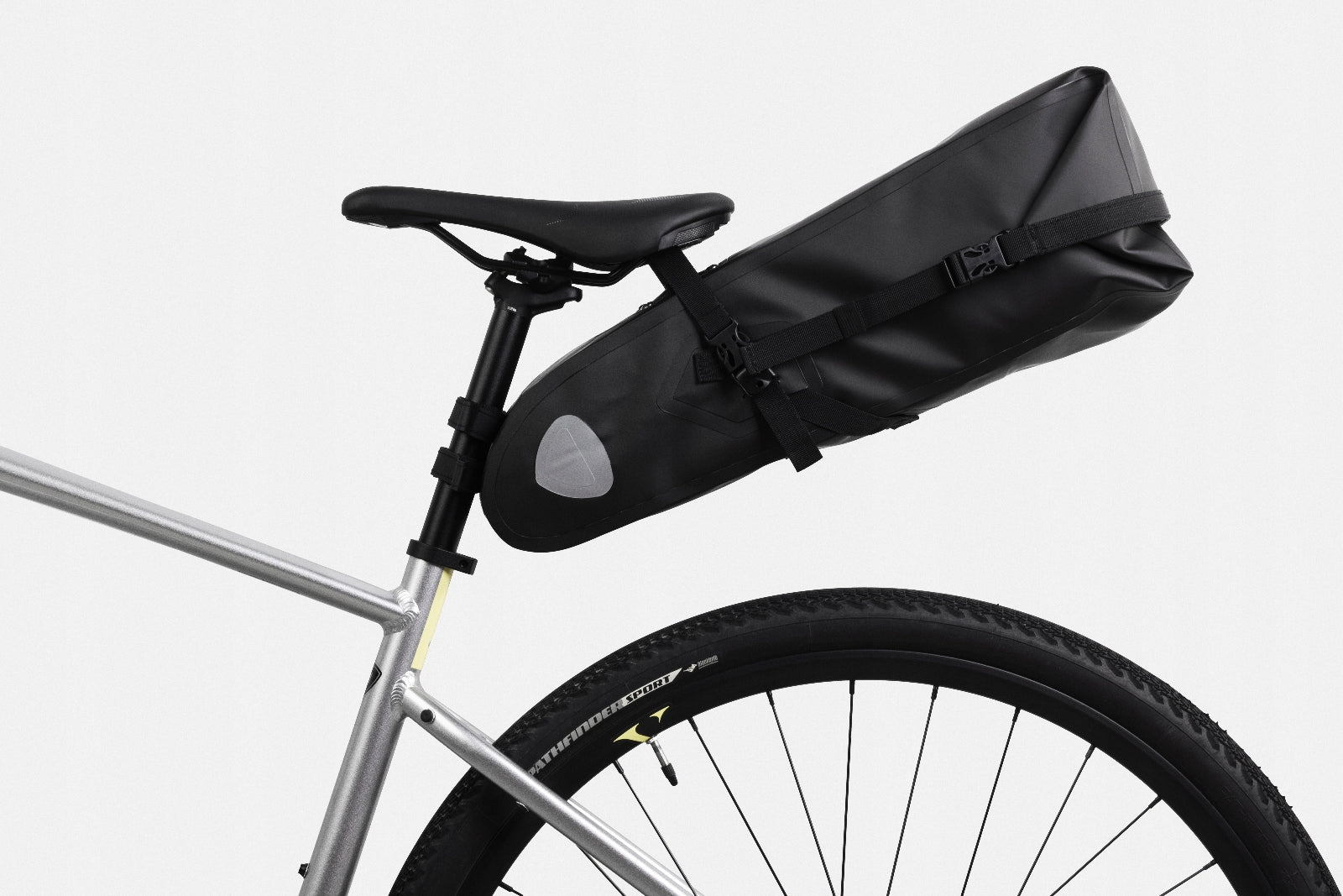 BICYCLE POUCH SEAT BAG FOR BICYCLE REFLECTIVE WATERPROOF 11L Manufacturer code RVL05