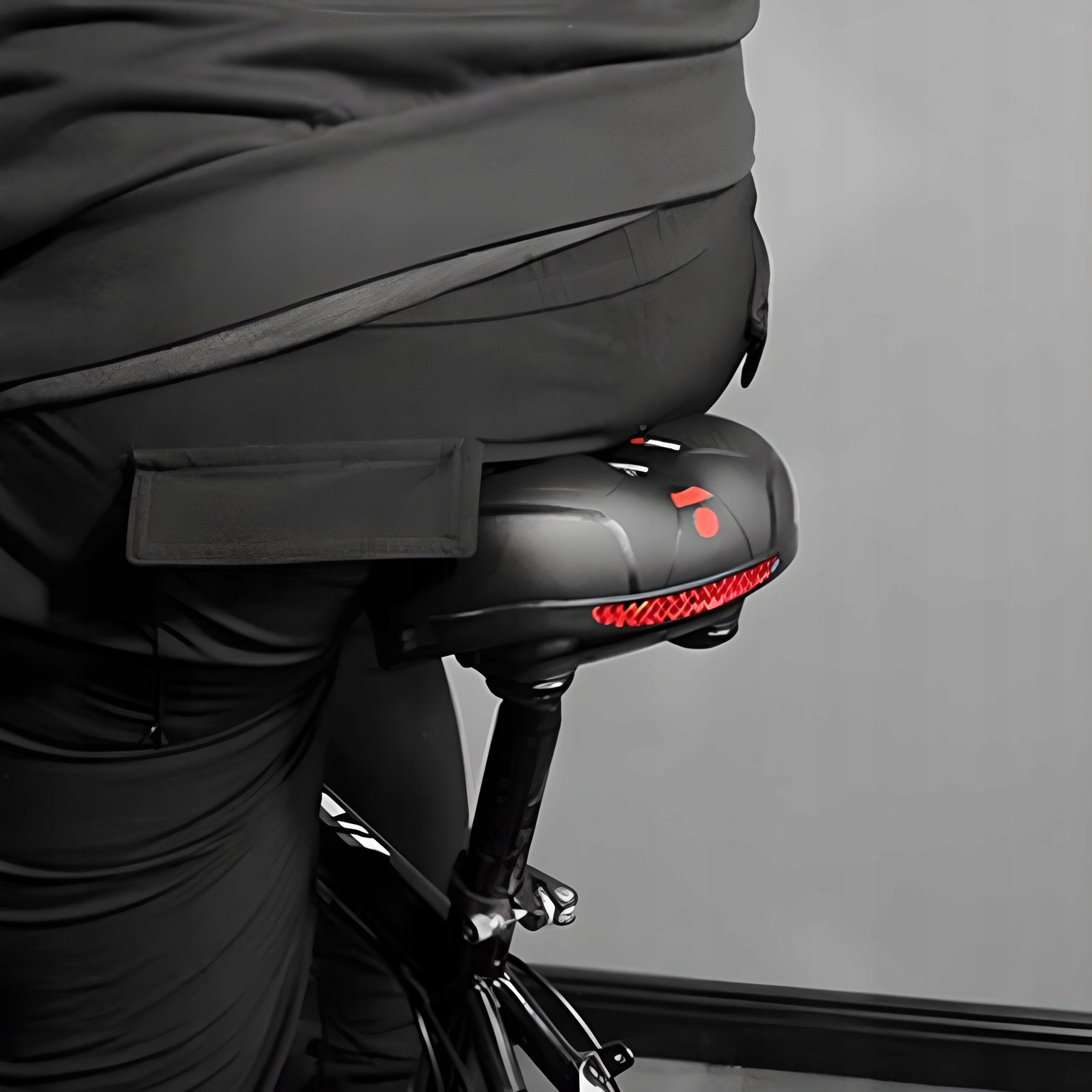BICYCLE SADDLE WITH SHOCK ABSORPTION SADDLE WIDE SOFT COMFORTABLE ERGO FOAM Kind MTB seat