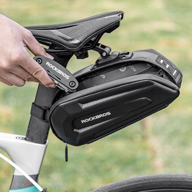 BICYCLE SADDLEBAG HARD SEAT BAG ROCKBROS HANDLE QR Manufacturer code PANCERNA SAKWA ROWEROWA POD SIODEŁKO XL