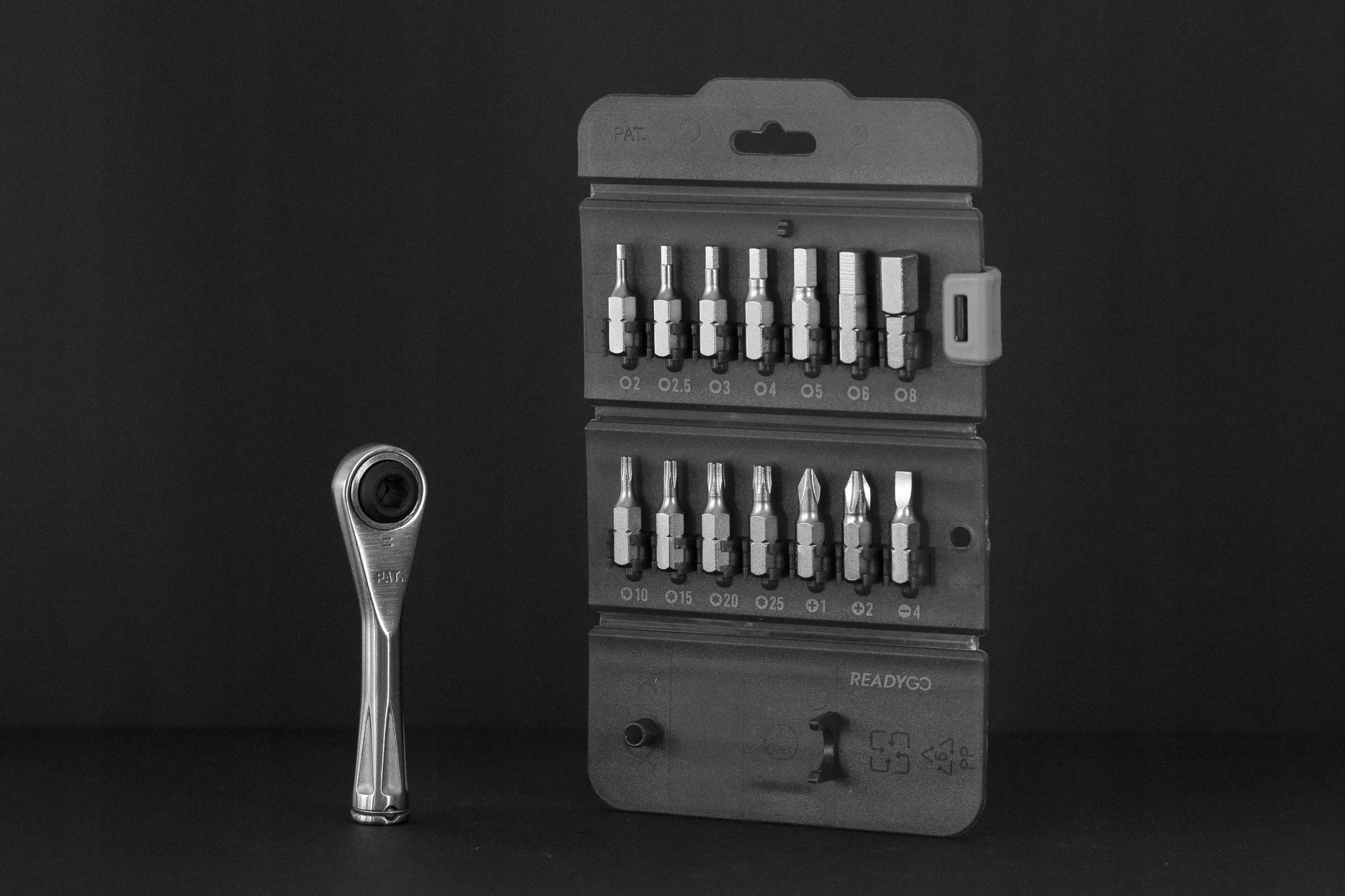BIKE TOOLKIT Mini Novel Tool Set with Ratchet Packaging status original