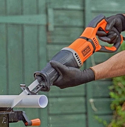 BLACK+DECKER Pila ocaska s držákem větví, v kufu BES301K Manufacturer code BES301