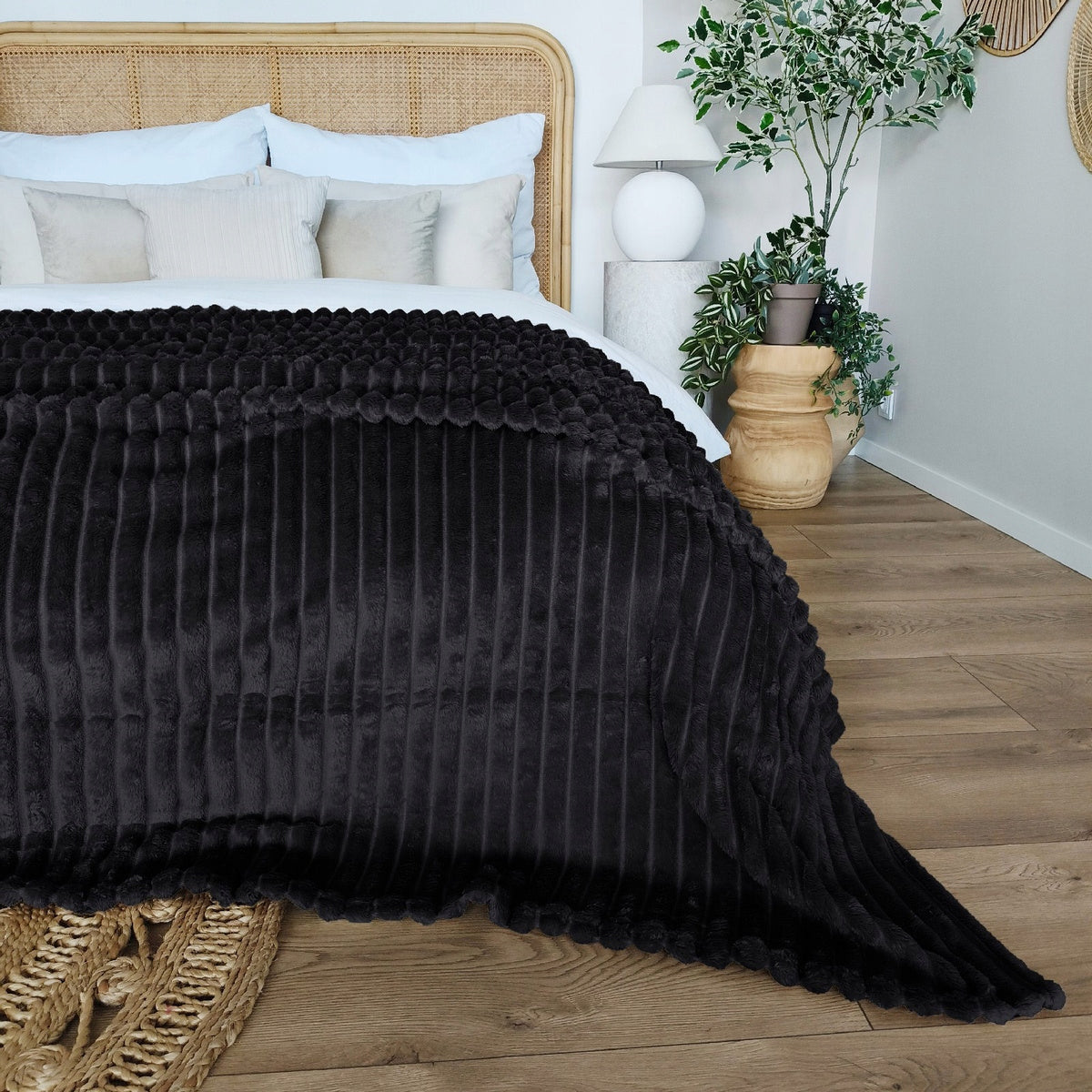 BLANKET bedspread with stripes embossed cap for sofa 160x200 BLACK NUVIO Packaging status original