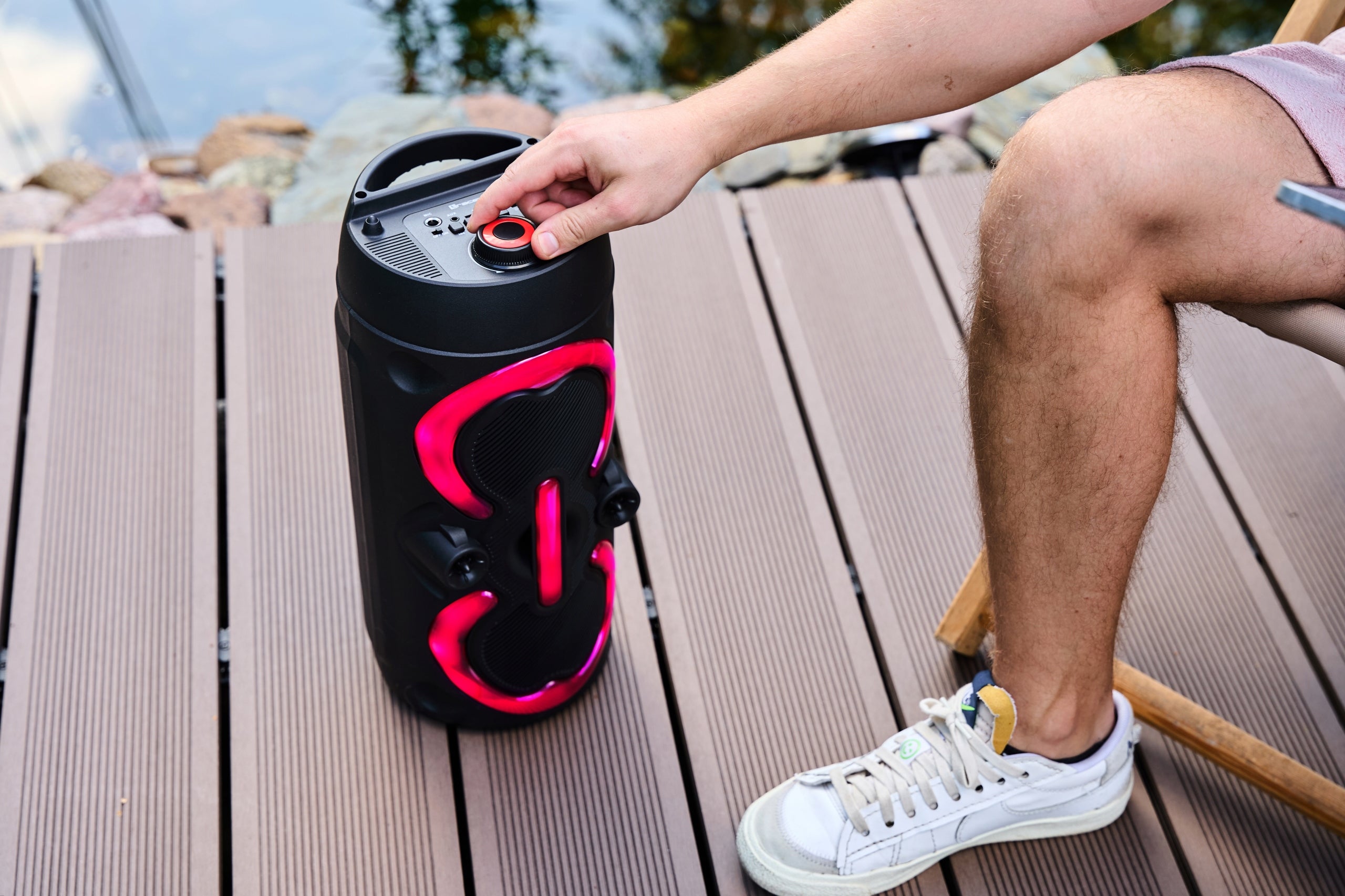 BLUETOOTH SPEAKER LARGE BOOMBOX PORTABLE WIRELESS USB KARAOKE RGB 20W Packaging status original