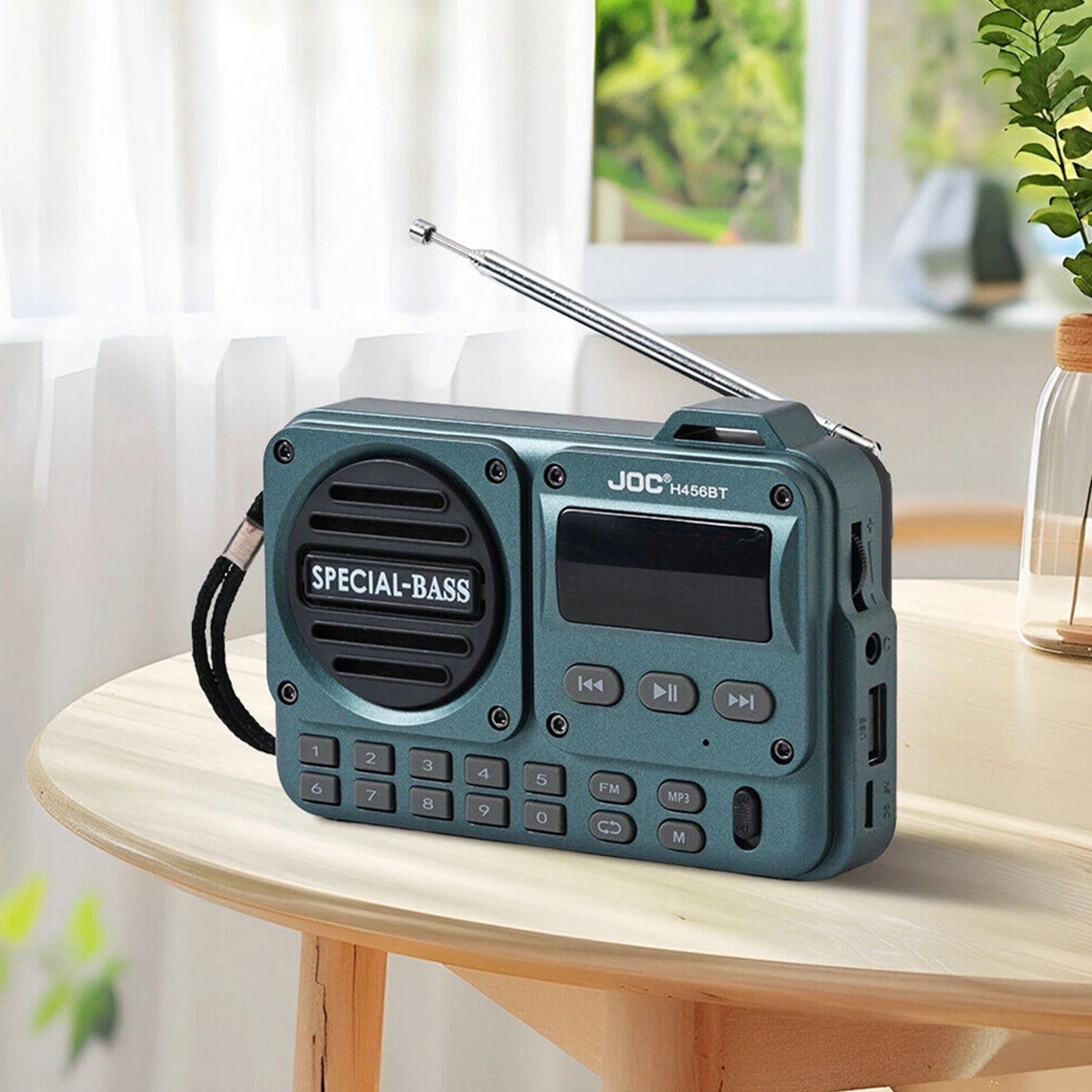 BLUETOOTH SPEAKER RADIO FM WITH USB-C CHARGING 800MAH PORTABLE BATTERY Packaging status original