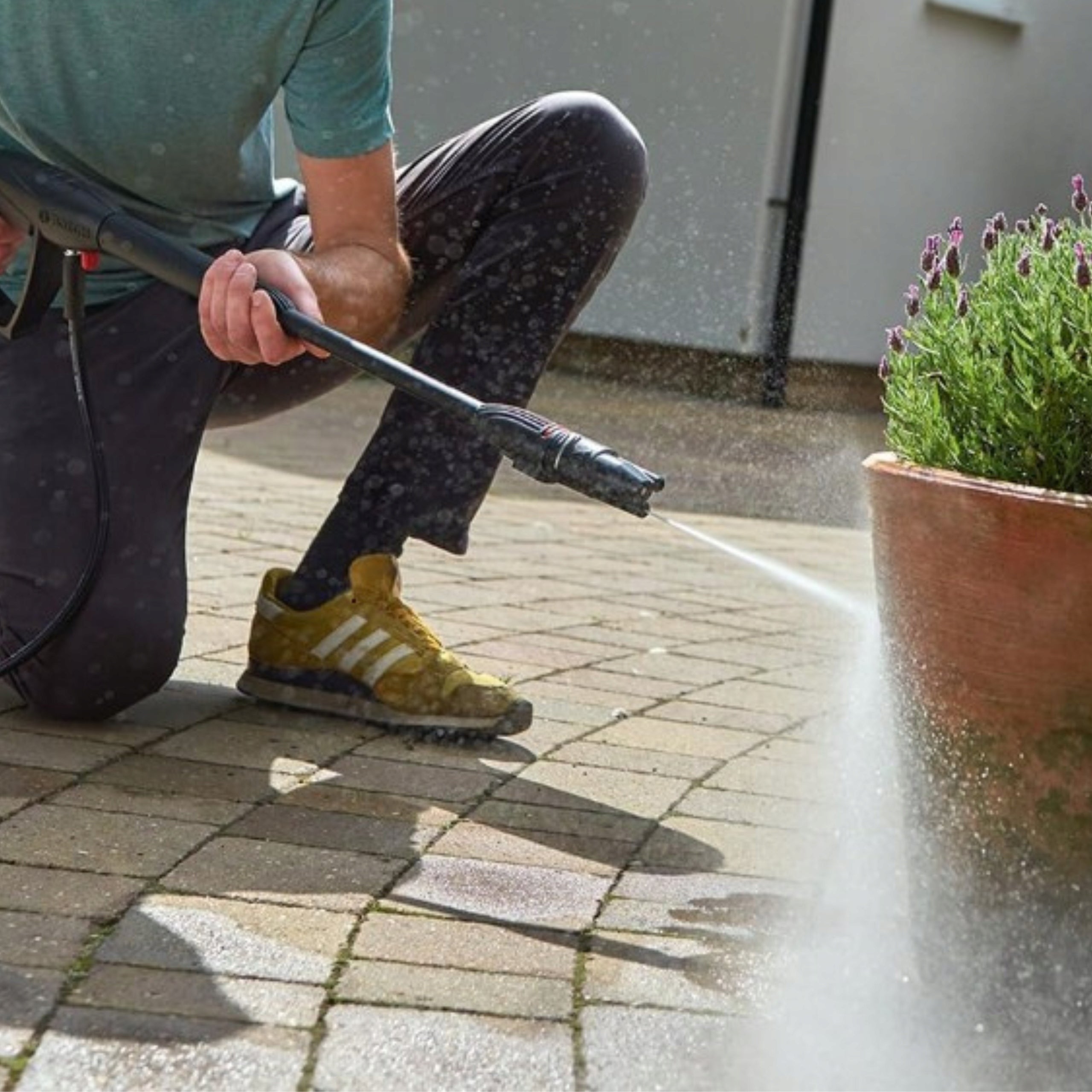 BOSCH AQUATAK HIGH PRESSURE WASHER STRONG 06008A7C00 1900W Manufacturer code 5900734985442