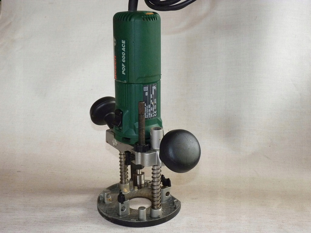 BOSCH POF 600 ACE MILLING MACHINE