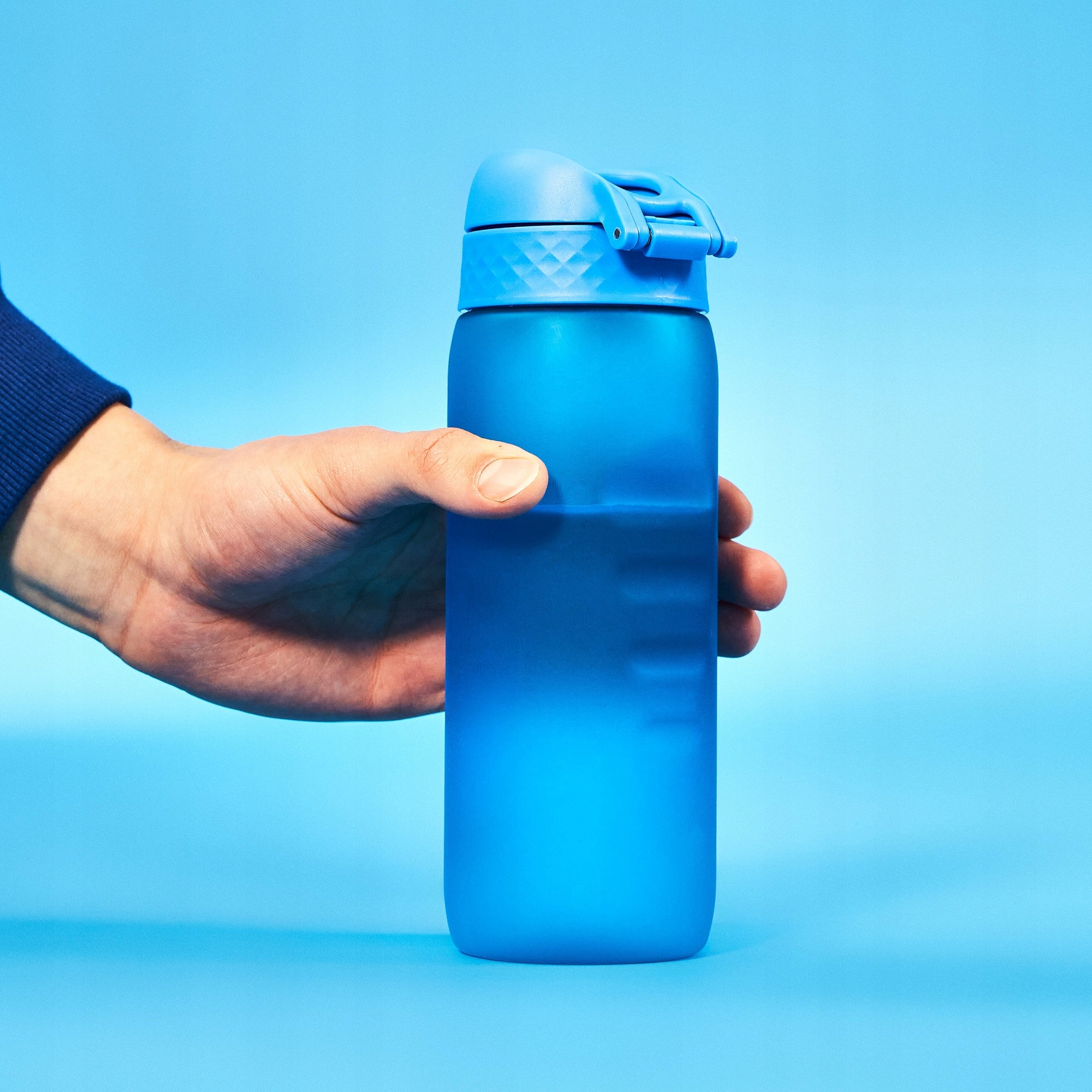 BOTTLE LARGE -ATEST PZH- PREMIUM ELEGANT SPORTS ION8 0,7 L 750 ml Volume 750 ml