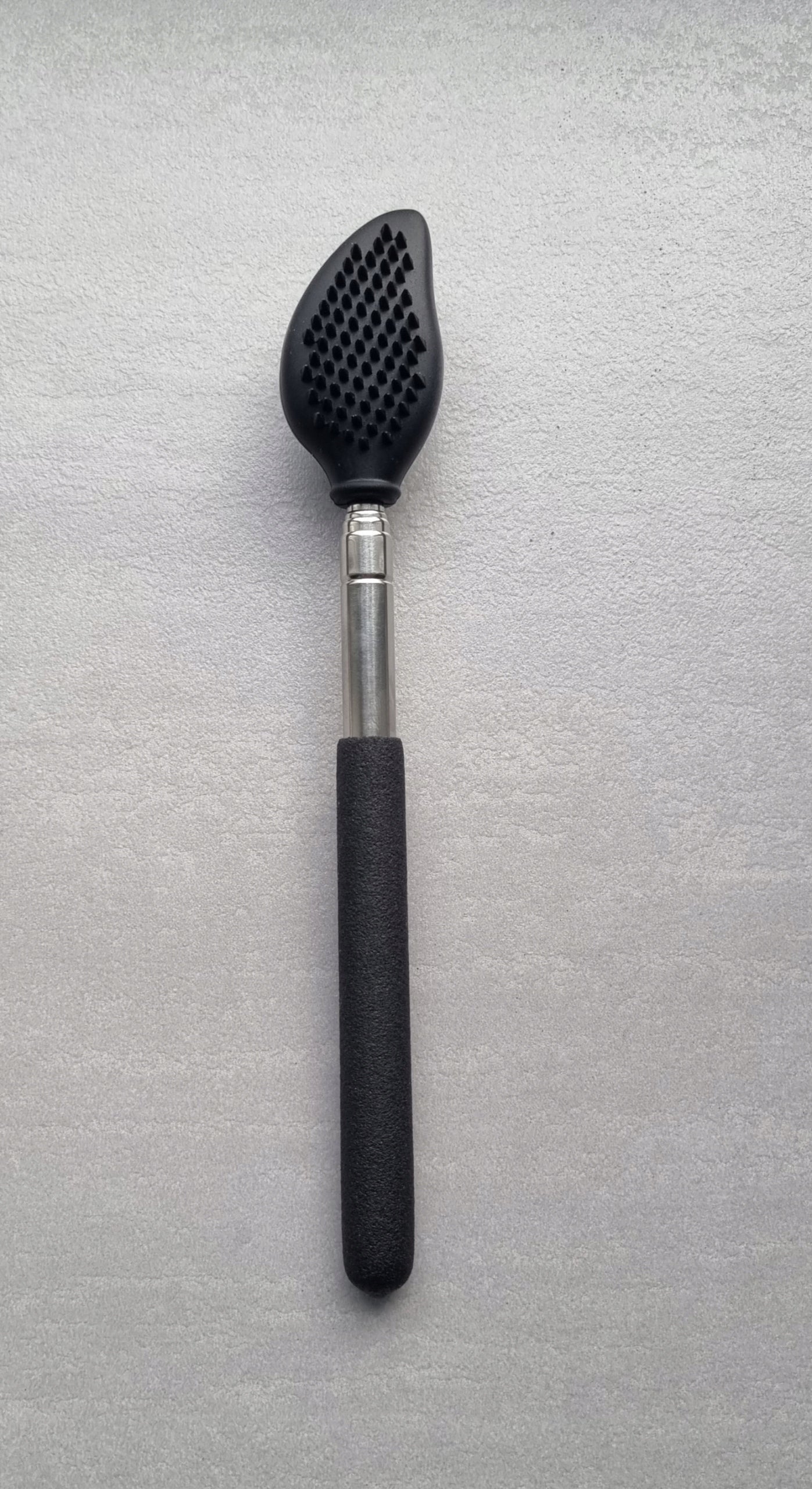 Back Scratcher Pocket Scratcher Telescopic Folding 64cm Silicone Packaging status original