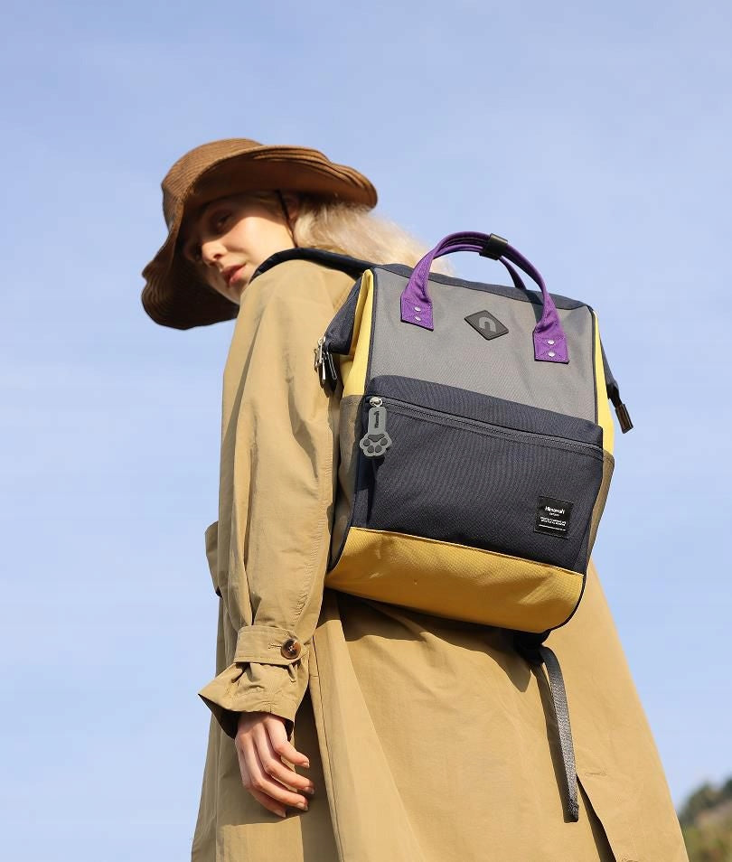 Backpack Himawari 9004 for laptop 14,1 with USB 07 city black Brand Himawari