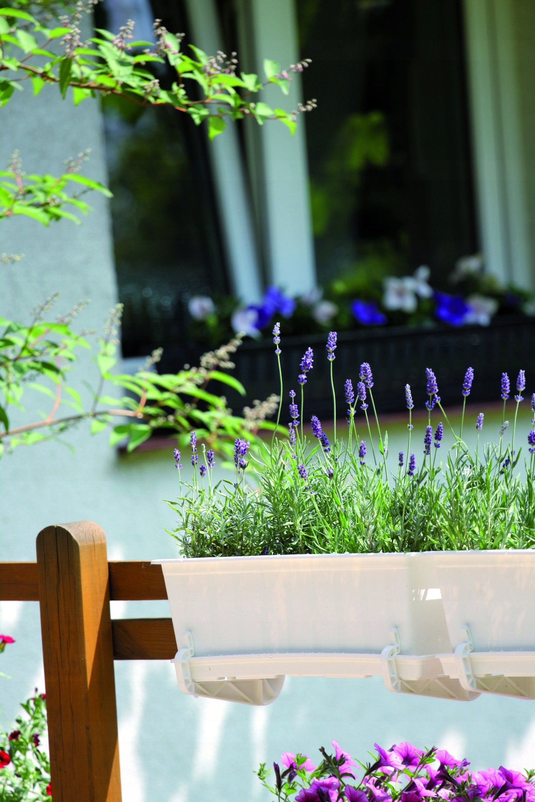 Balcony box AGRO IS500 Window sill pot Shape rectangular