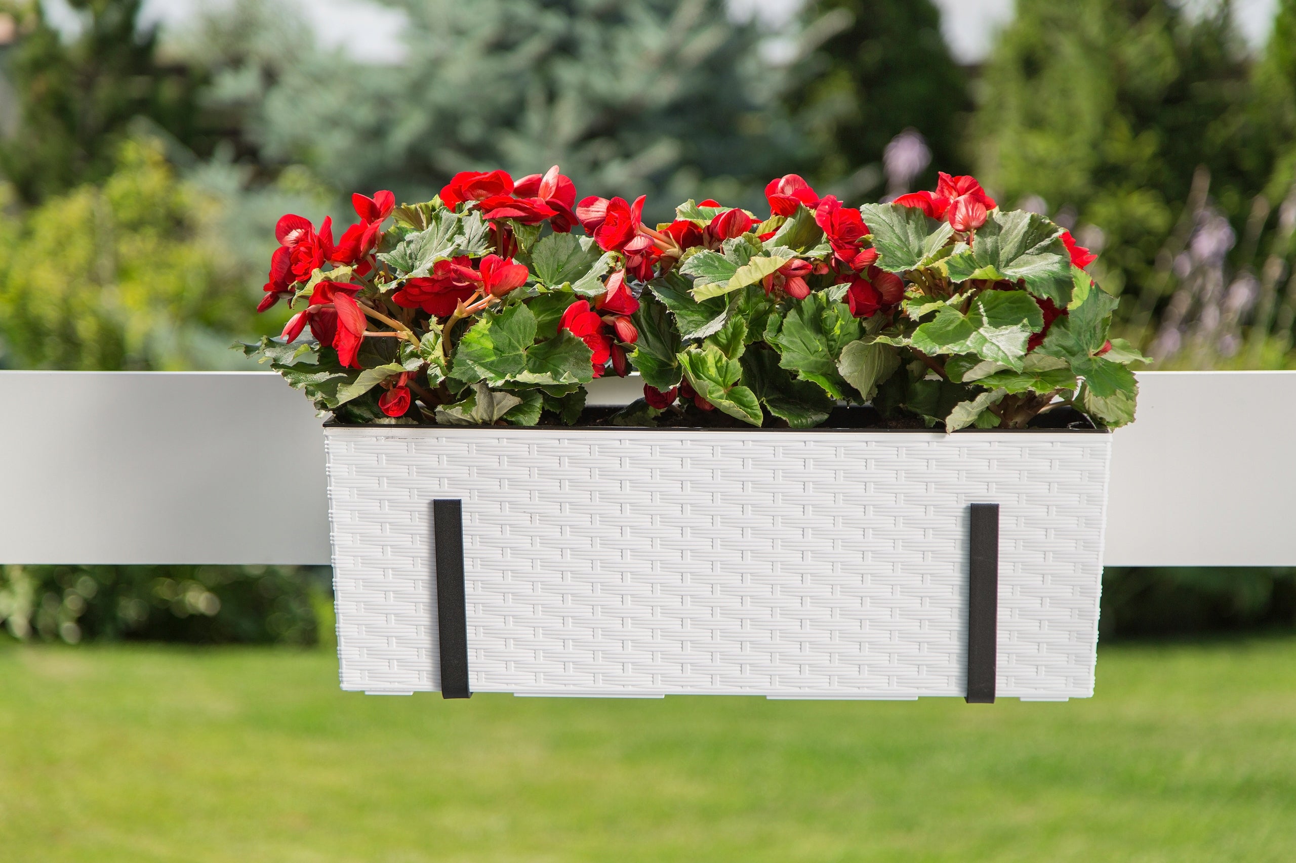 Balcony box holder metal adjustable universal black 1pcs Product weight with unit packaging 0.5 kg