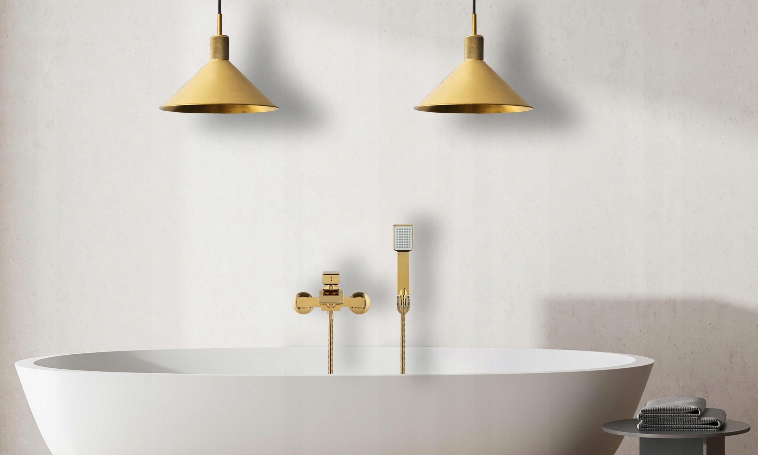 Cascade-Badezimmerarmatur mit Handbrause, goldfarben 