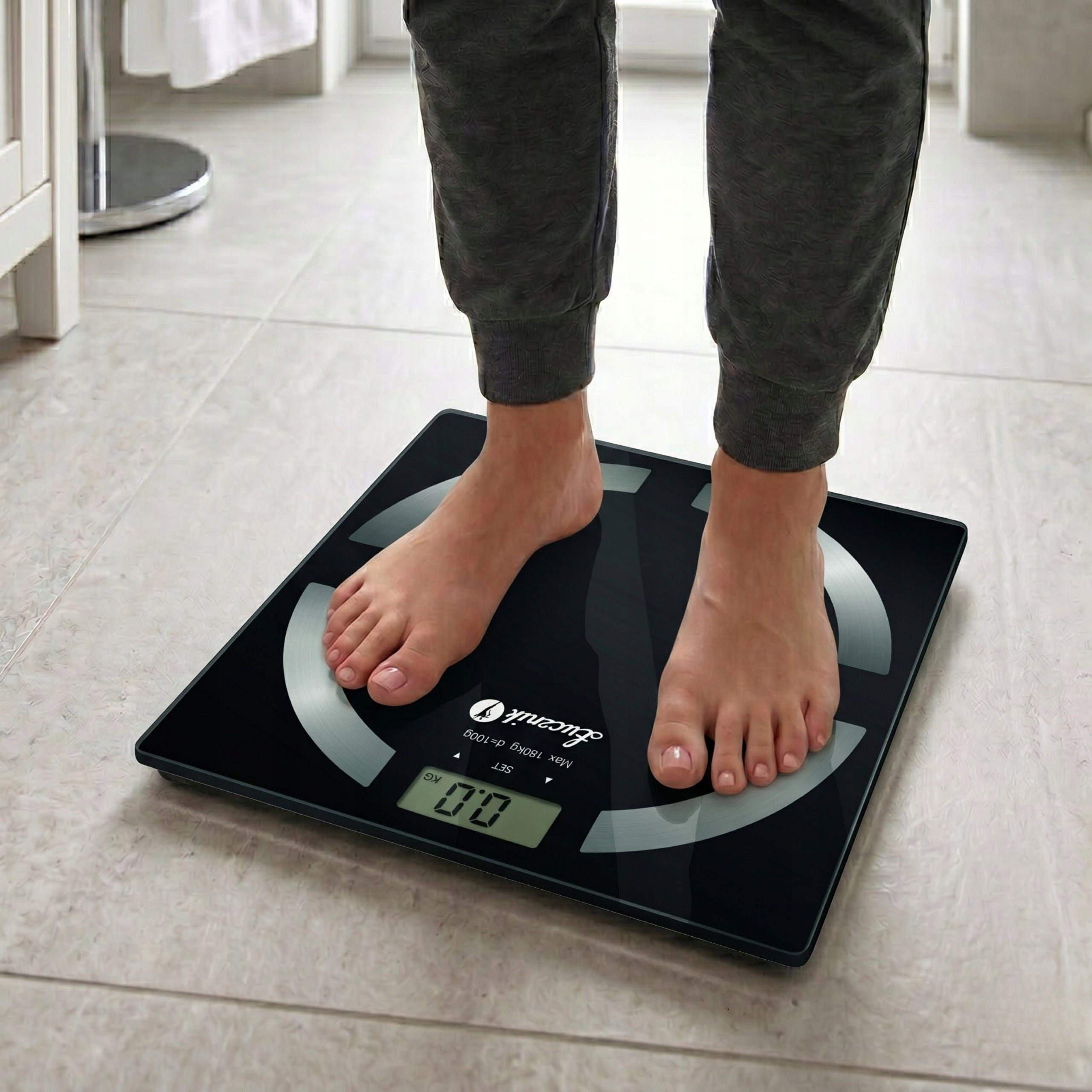 Bathroom Scale Electronic Analytical Łucznik 180kg BMI Black +BATTERIES Brand Łucznik