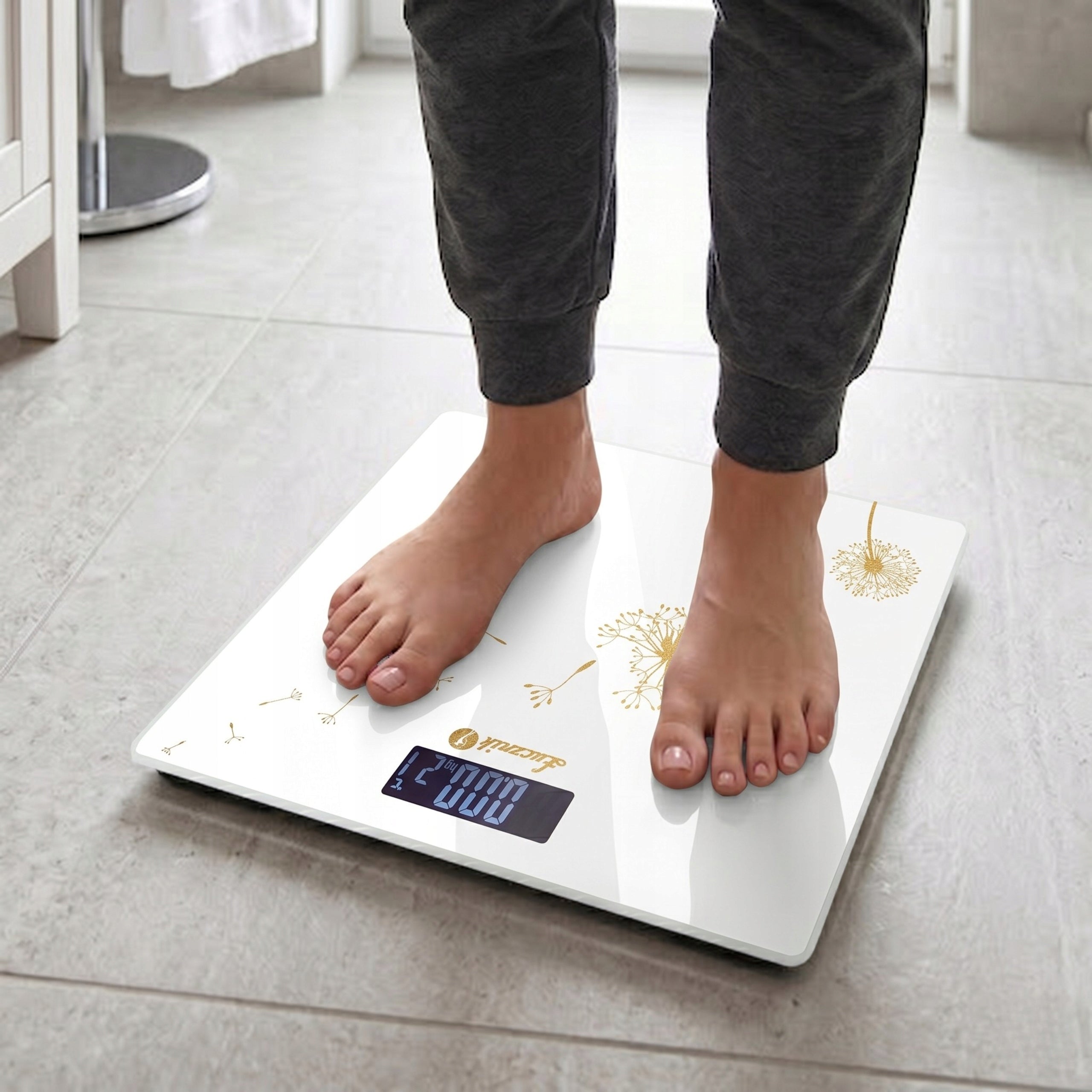 Bathroom Scale Electronic Glass Accurate Łucznik White 150kg +BATTERIES Brand Łucznik