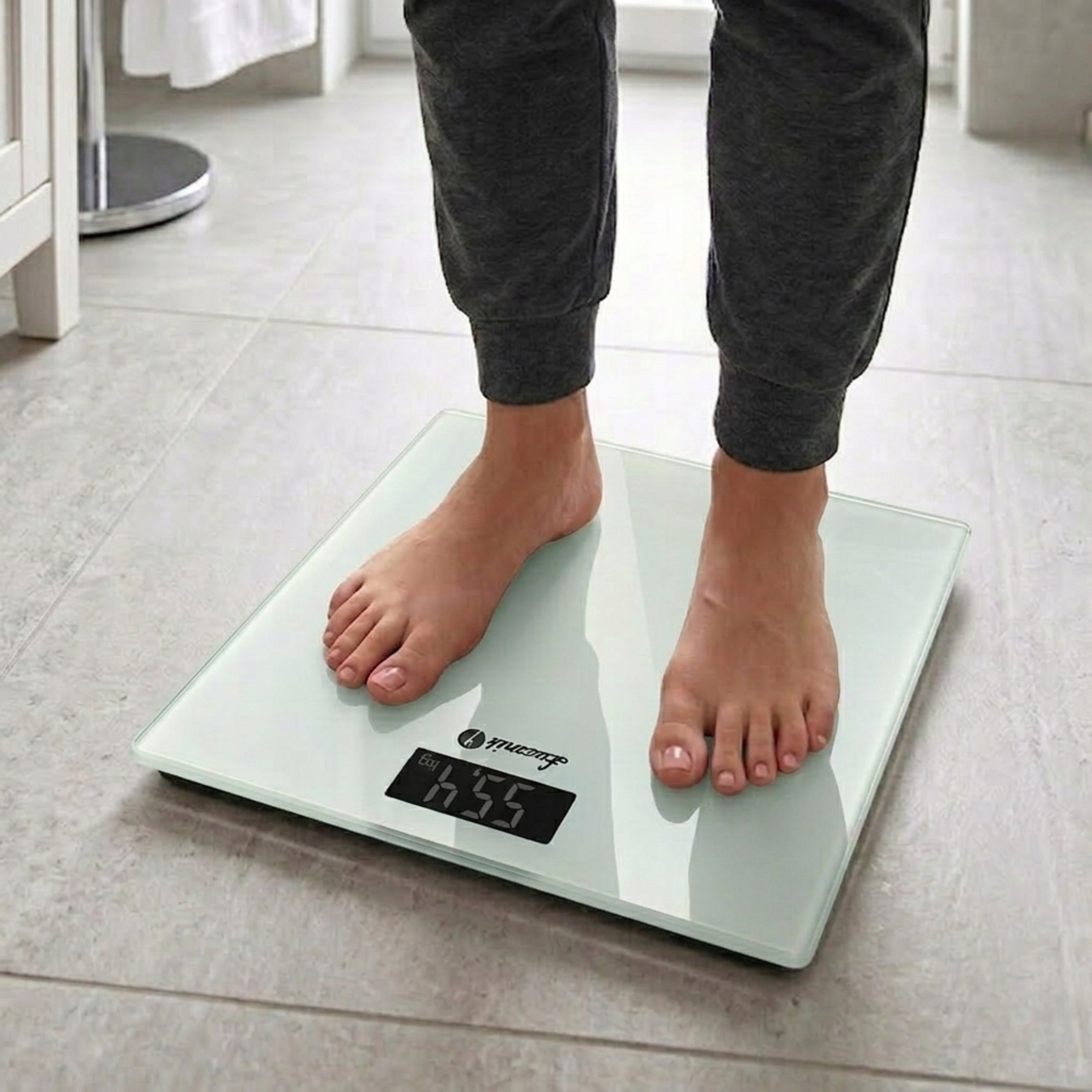 Bathroom Scale Electronic Glass Accurate Łucznik White 150kg +BATTERIES Brand Łucznik