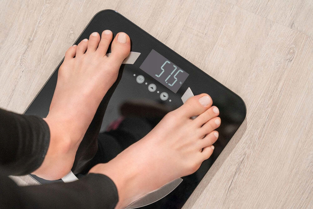 Bathroom scale GÖTZE & JENSEN BS502 Black Additional features automatic calibration measuring muscle mass water level measurement