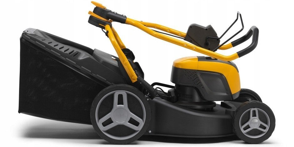 Battery mower Stiga Collector 548e 46cm 48V Charger + Aku 4Ah Basket capacity 60 l