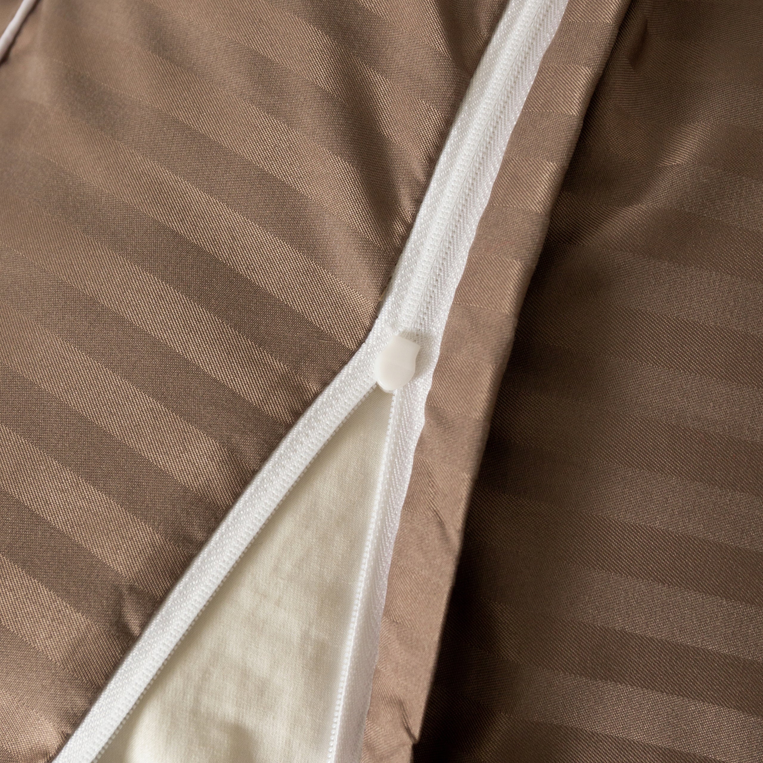 Bedding 140x200 Adamaszek in Belts 1 cm with Ribbon Brown Thick Luxury Material microfiber