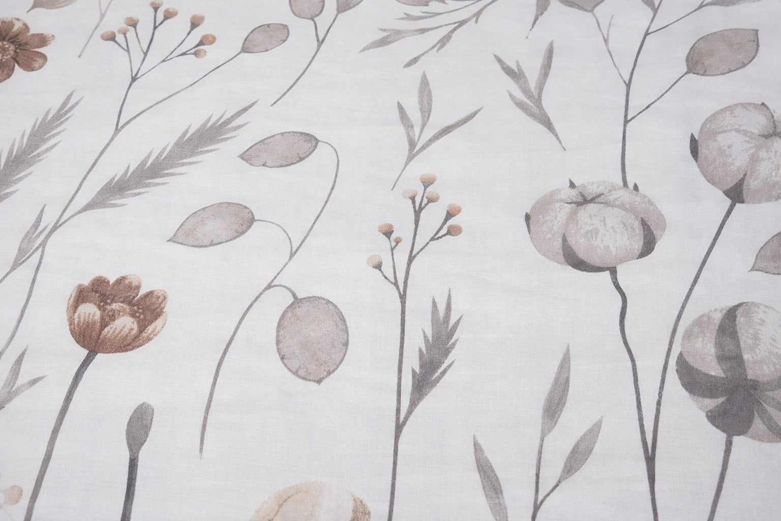 Bedding set 220x200 cm 100% COTTON,polish product pattern:cotton flowers Manufacturer code Komplet Pościeli 220x200 cm