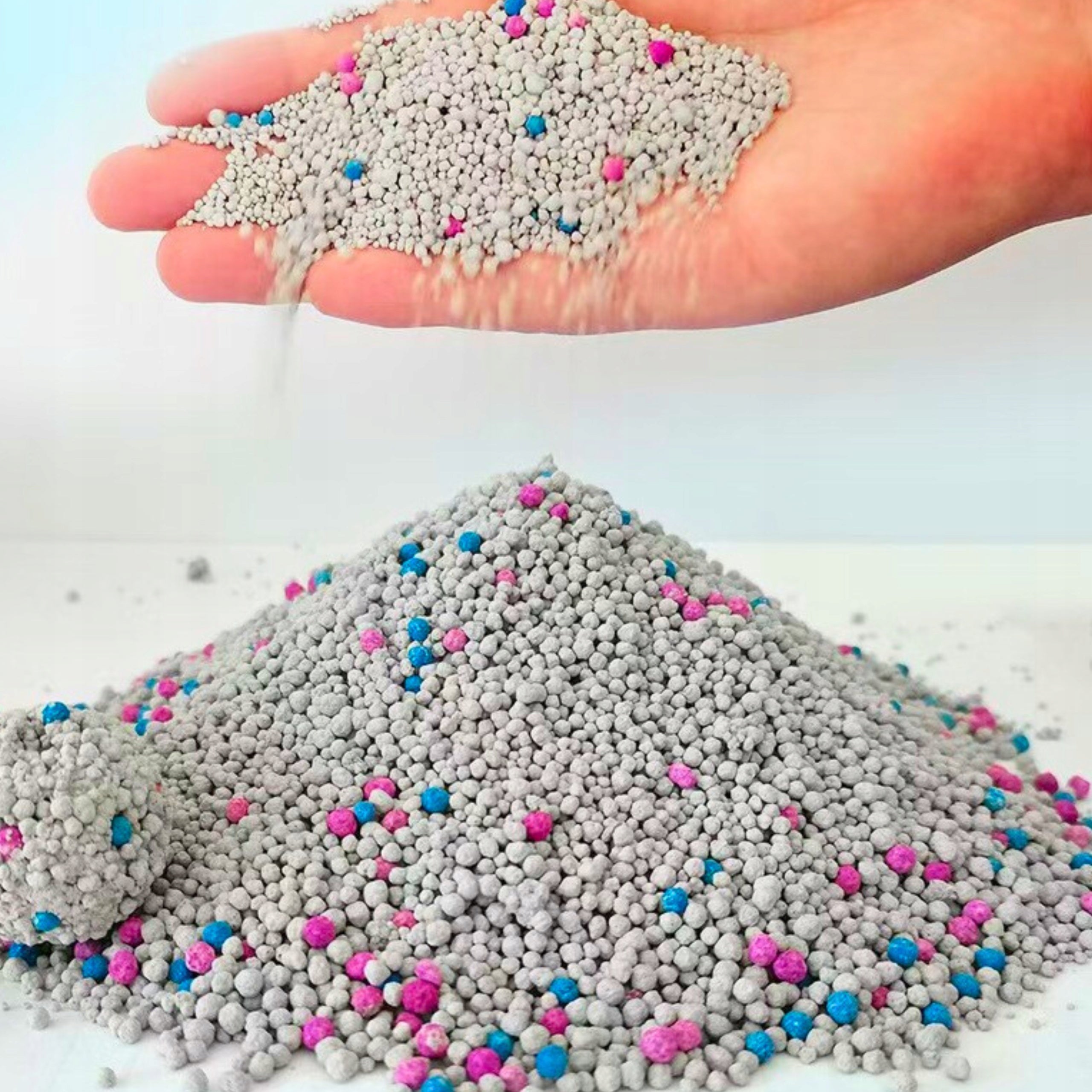 Bentonite Cat Litter - Natural, Clumping, Dust-Free, 20L Trade name ŻWIREK BENTONITOWY NATURALNY DLA KOTA 20L