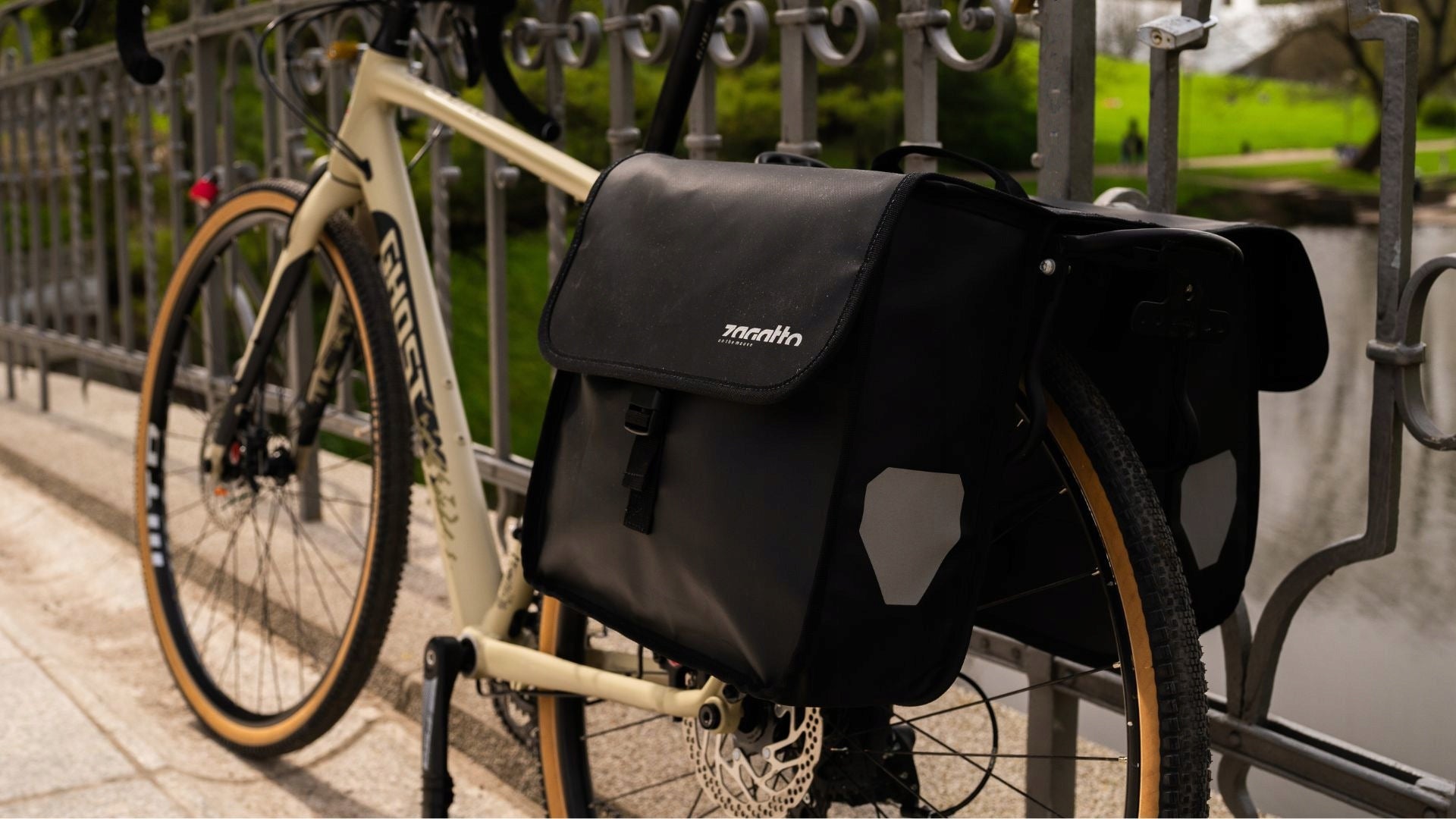 Bicycle pouch for trunk double roomy rear waterproof ZAGATTO Kind rear